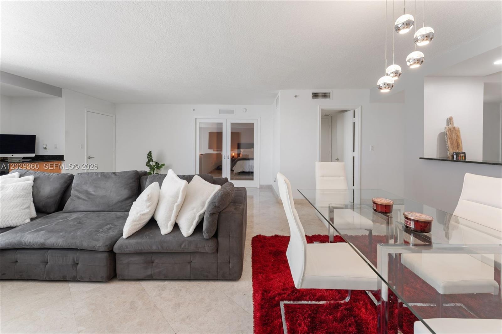 6917 Collins Ave # 607