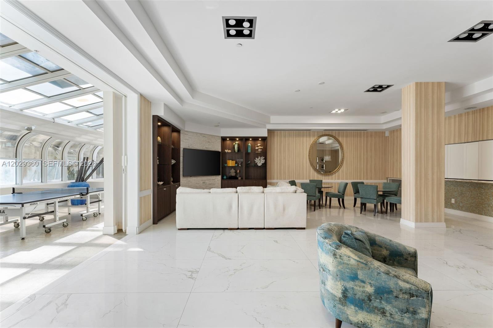 6917 Collins Ave # 607