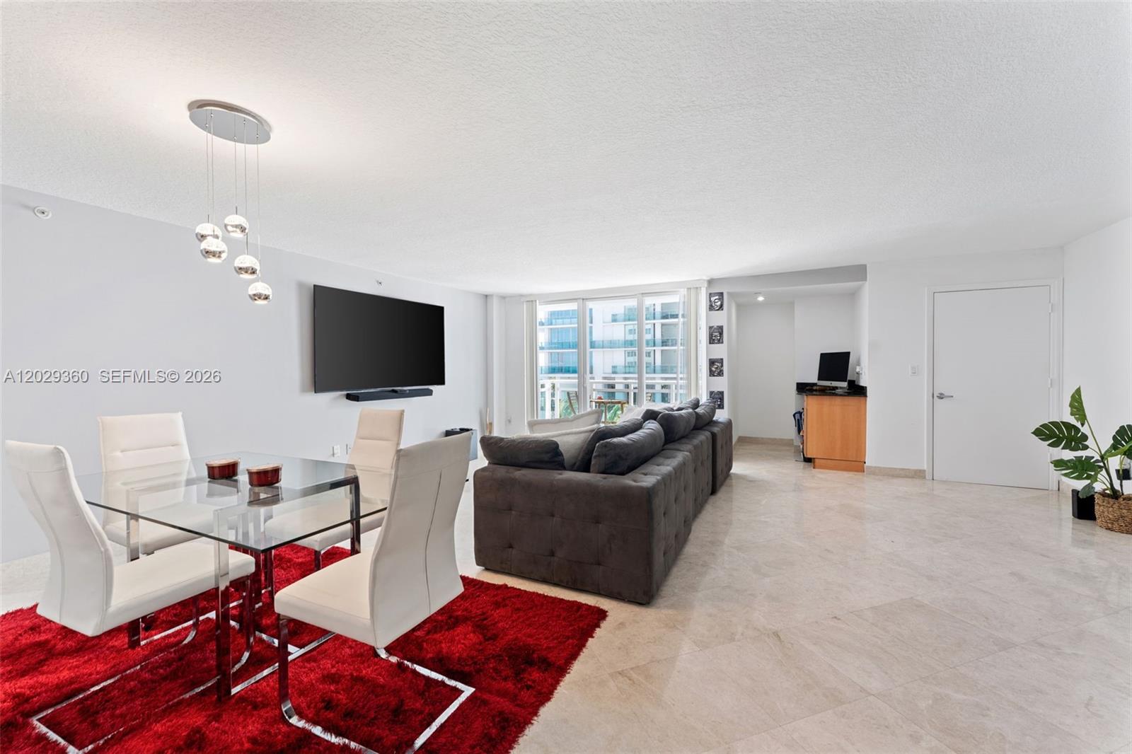 6917 Collins Ave # 607