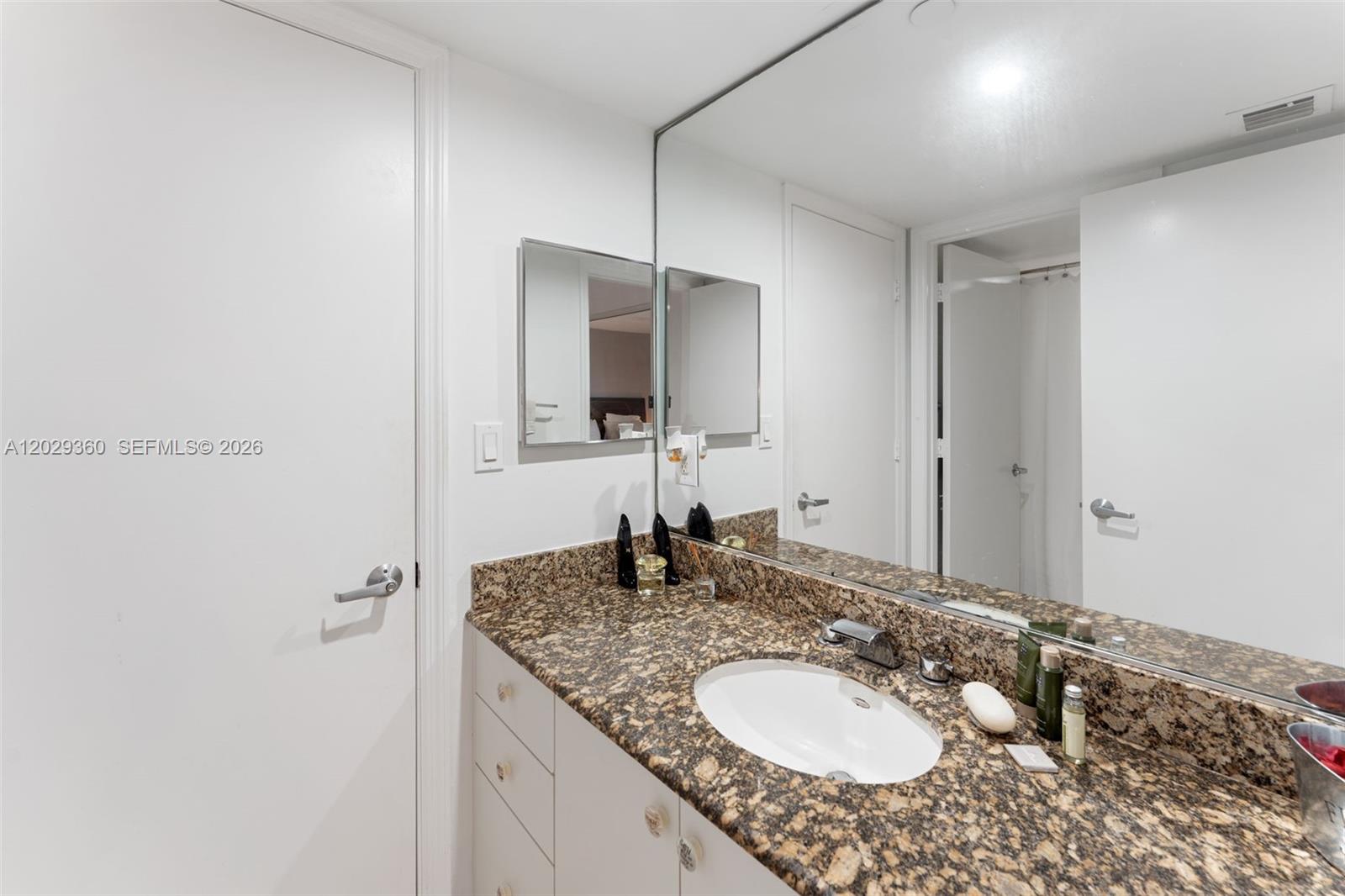 6917 Collins Ave # 607
