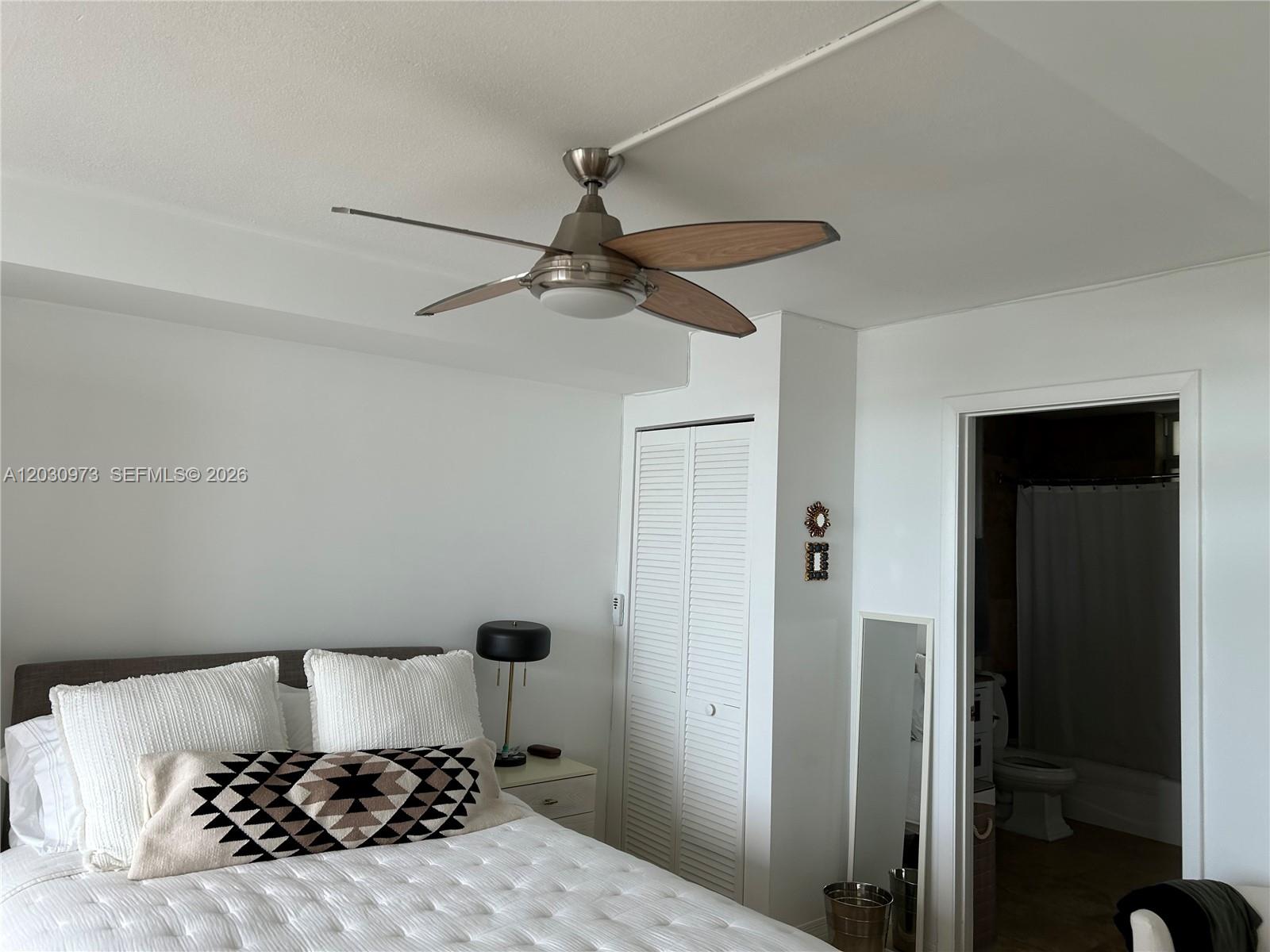 1670 Lincoln Ct # 7D