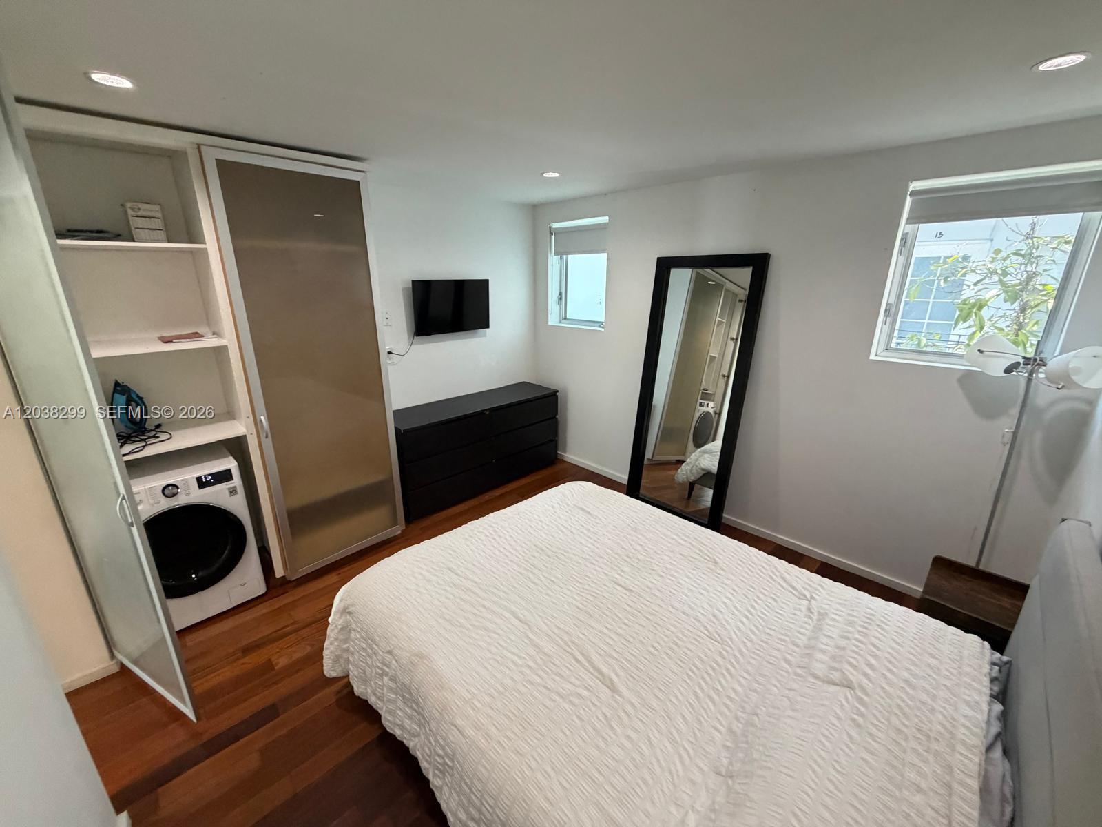 1601 West Ave # 212