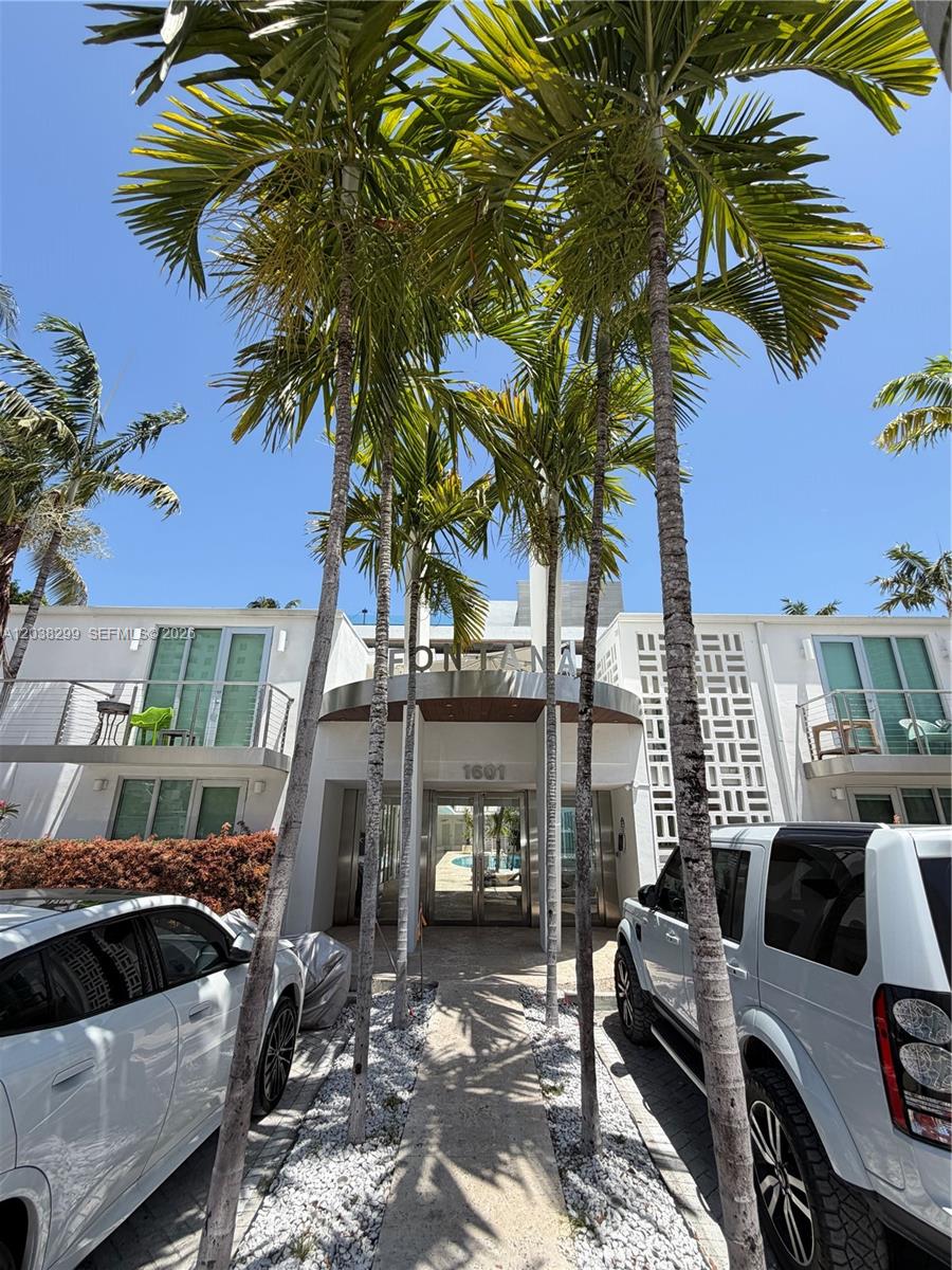 1601 West Ave # 212