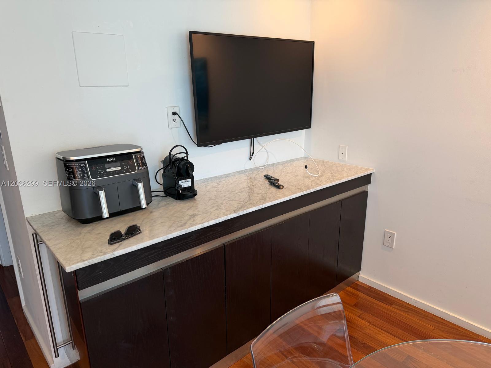 1601 West Ave # 212