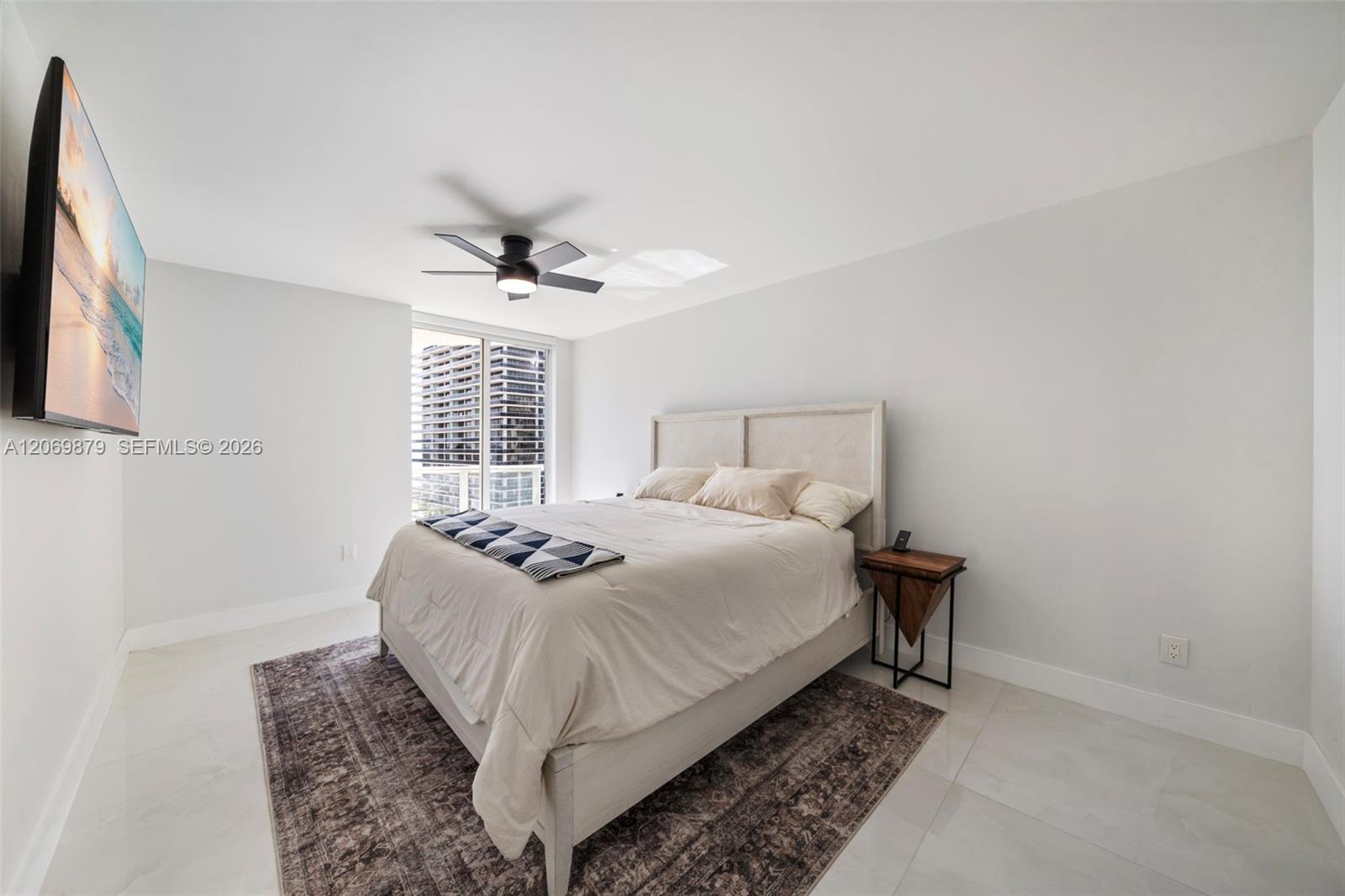 5900 Collins Ave # 1204