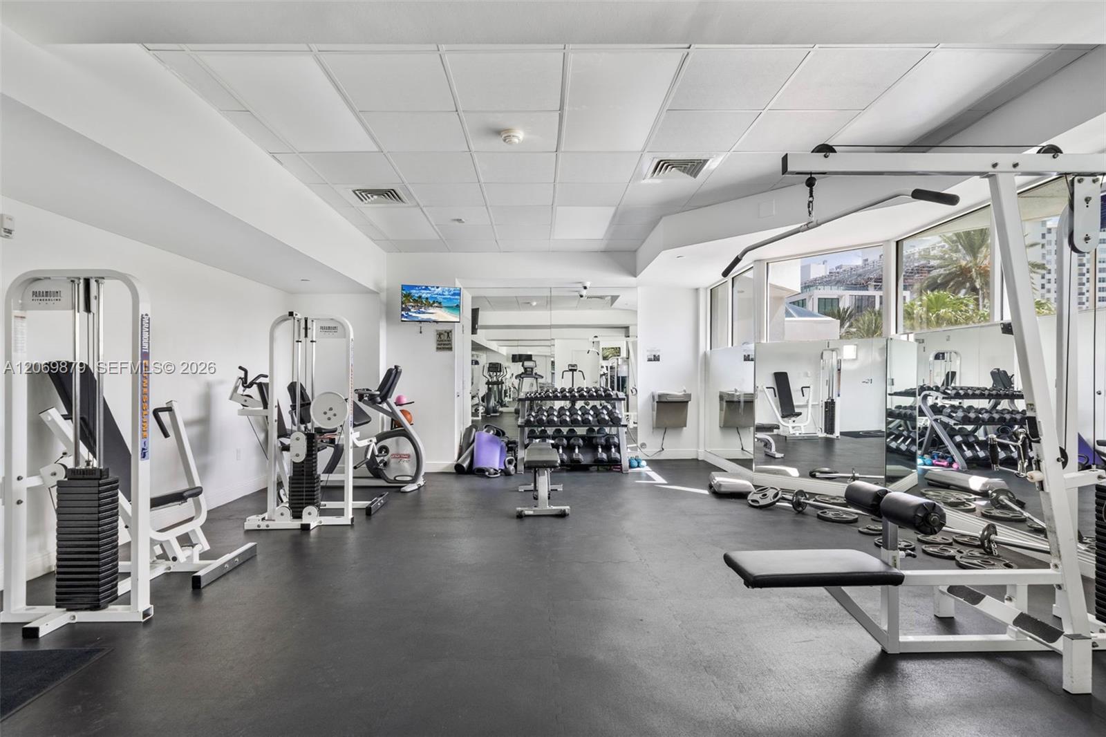 5900 Collins Ave # 1204