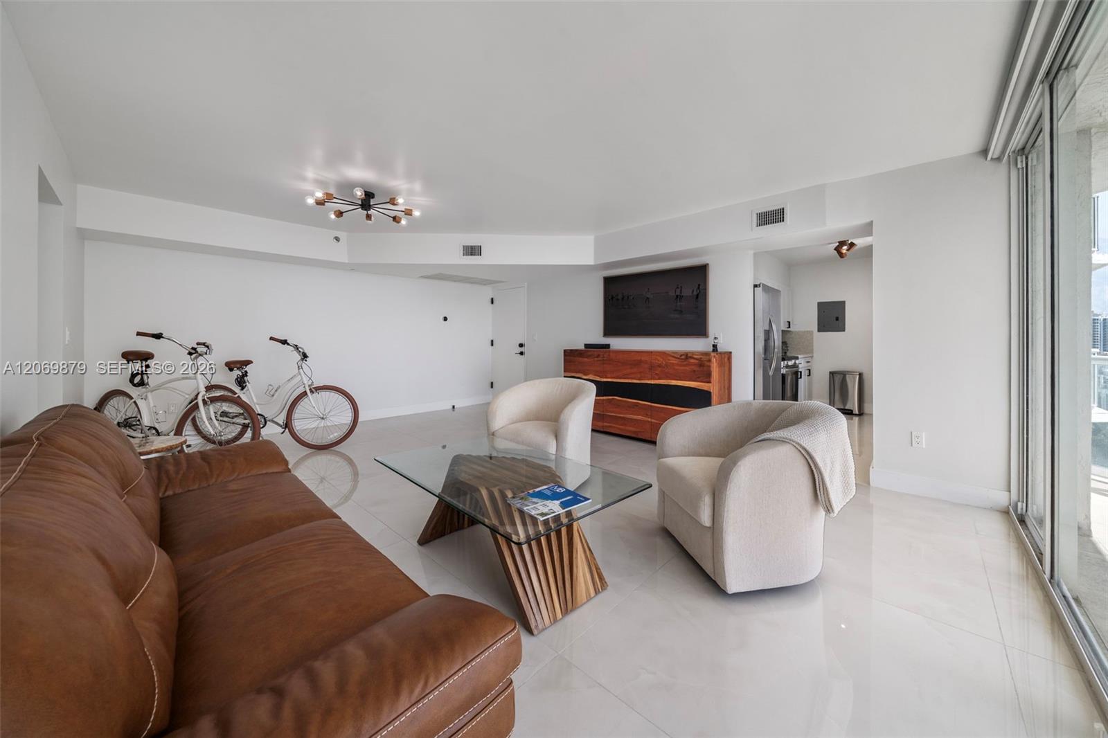 5900 Collins Ave # 1204