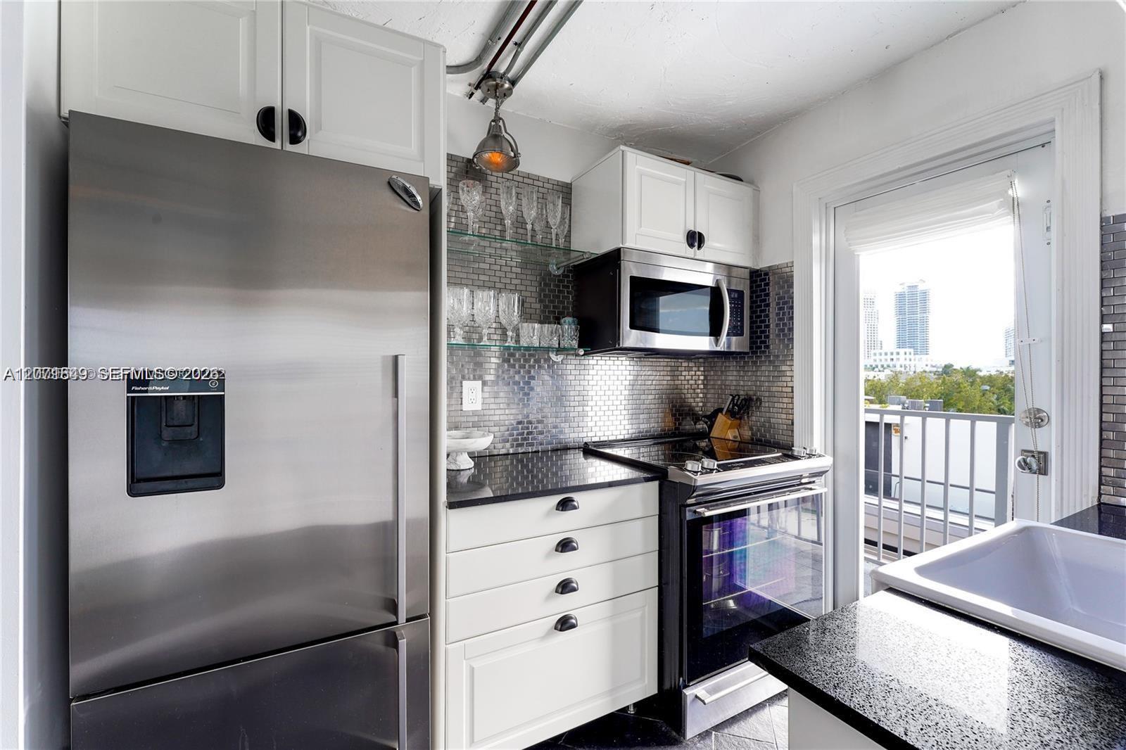 360 Meridian Ave # 6E