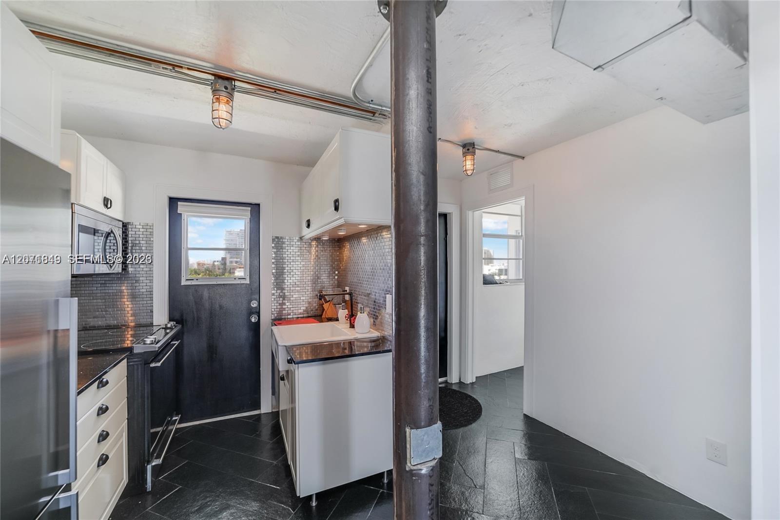 360 Meridian Ave # 6E