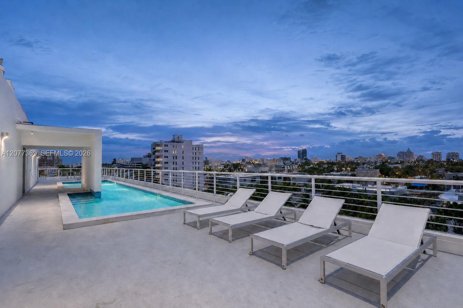 1428 West Ave # 202