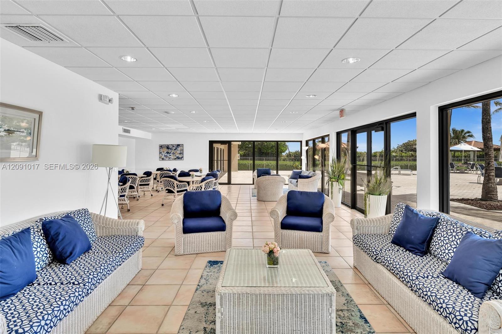 2625 Collins Ave # 1109