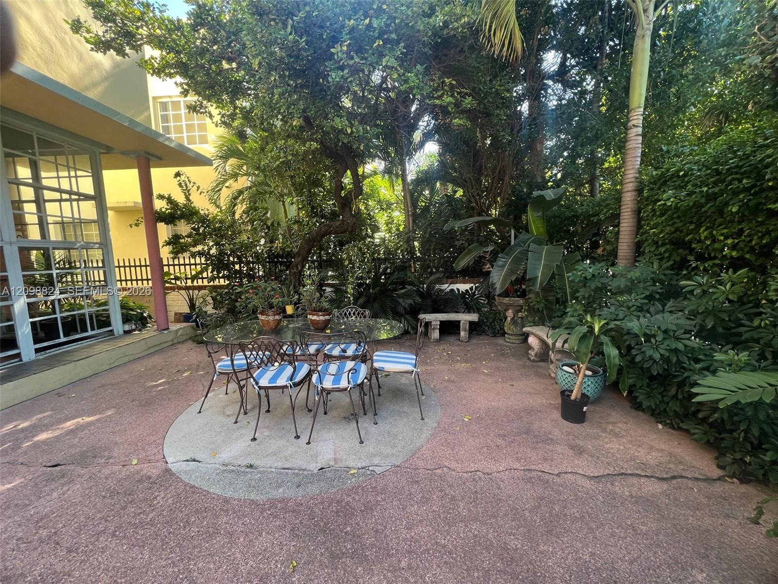 1051 Meridian Ave # 1E