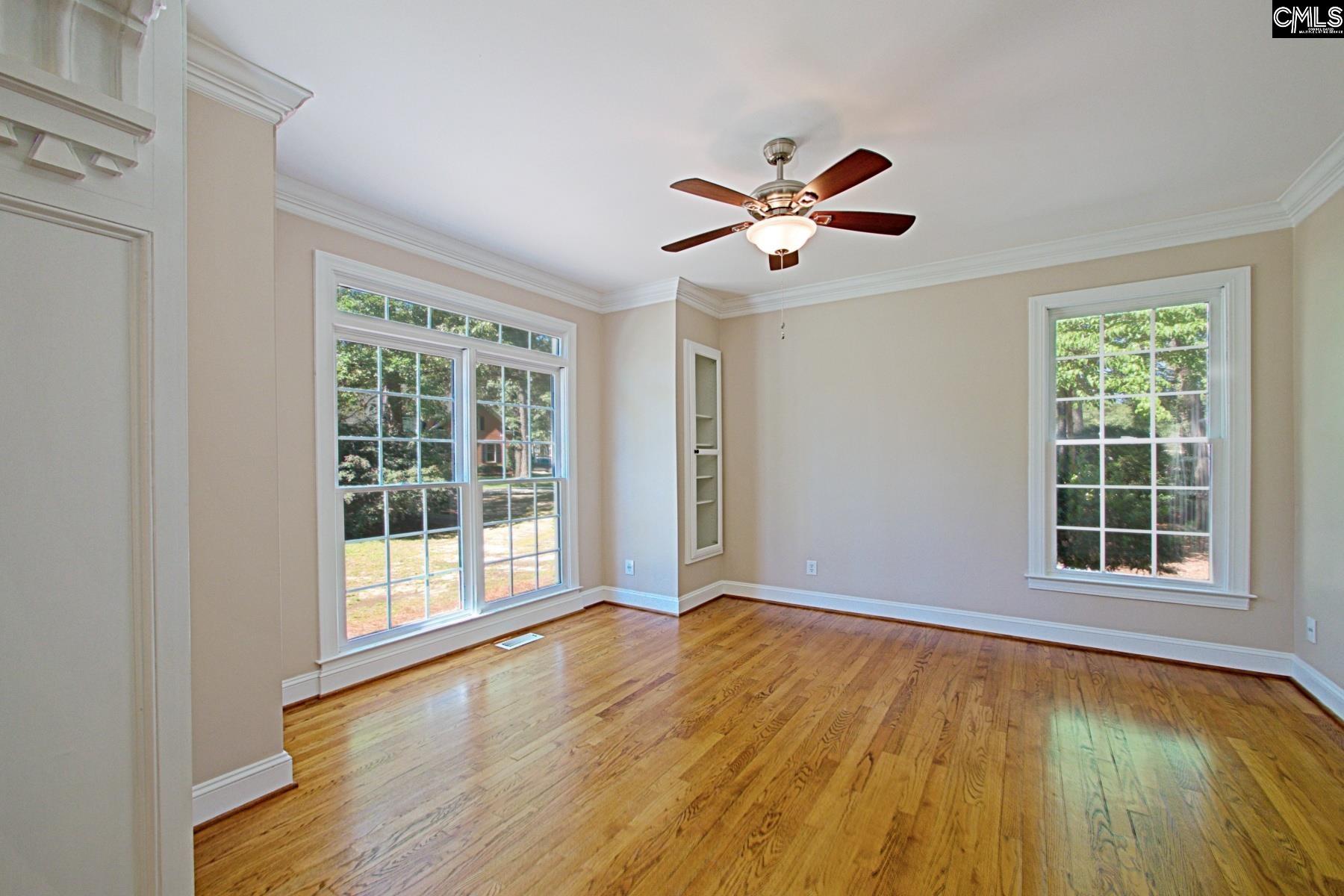 1 Oakmist Ct