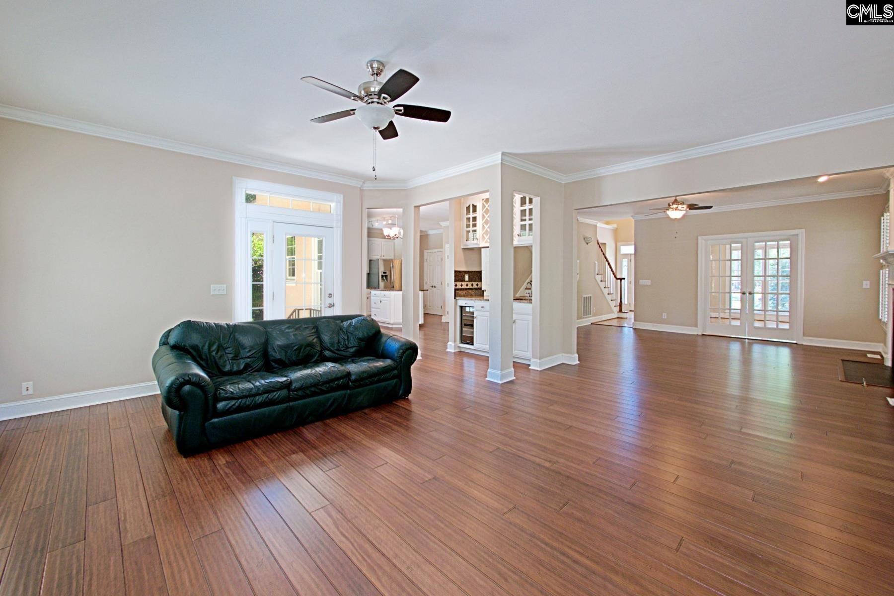 1 Oakmist Ct