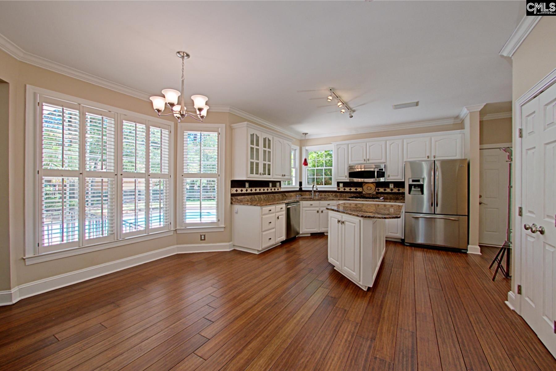 1 Oakmist Ct