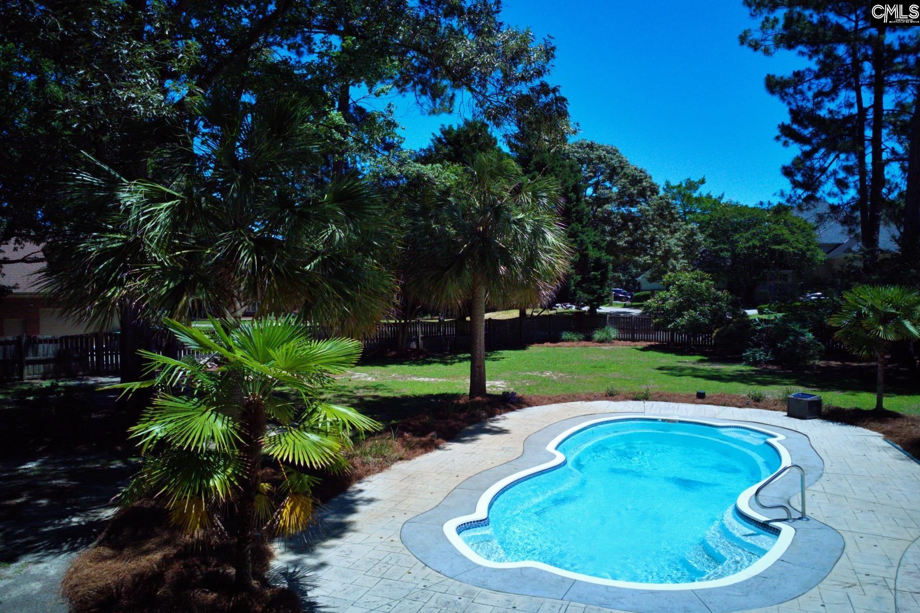 1 Oakmist Ct