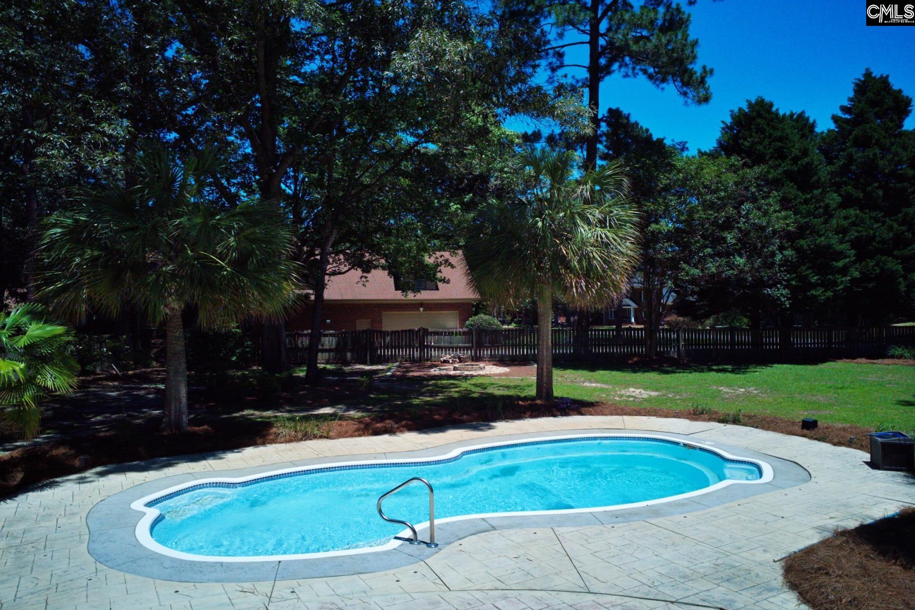 1 Oakmist Ct