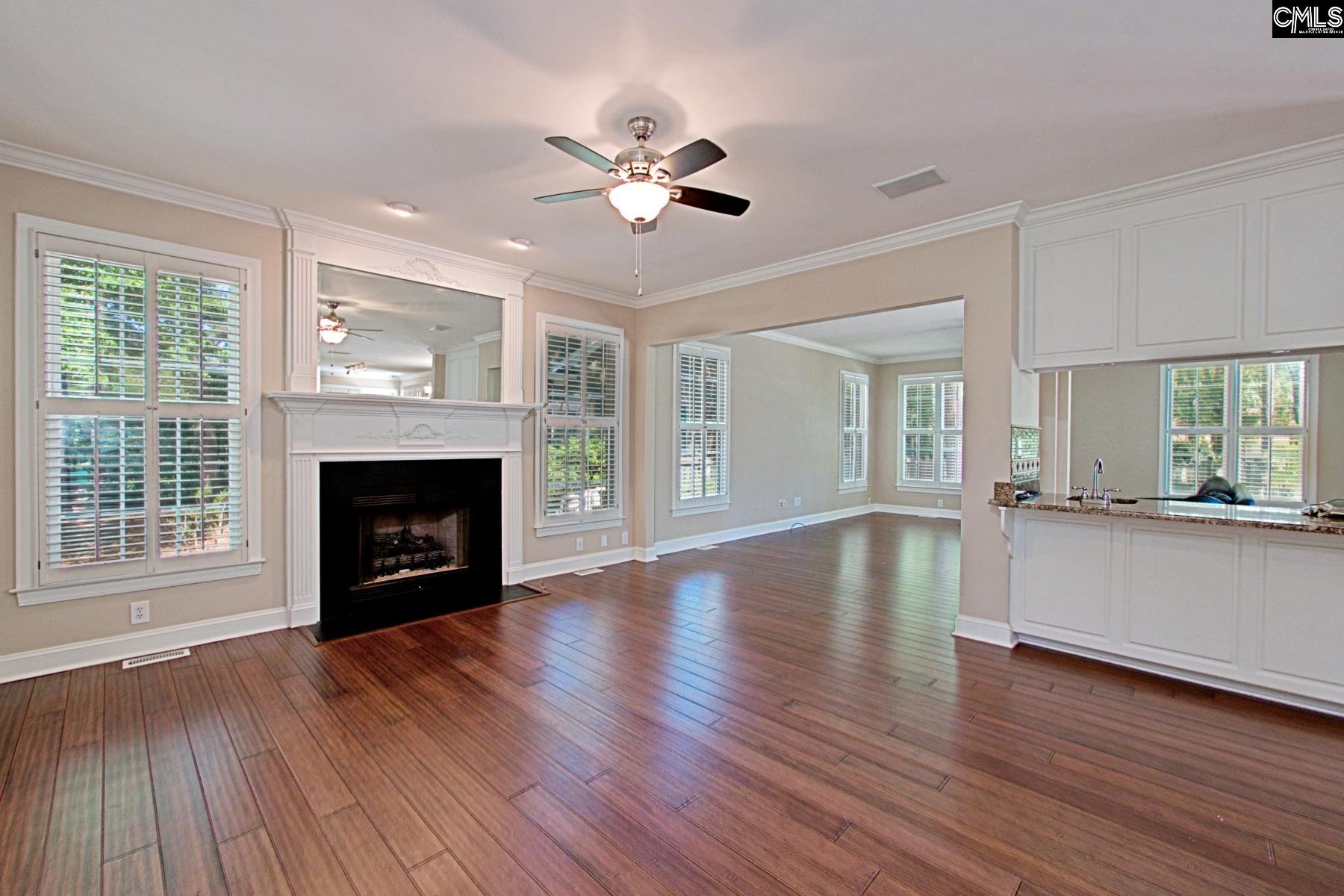 1 Oakmist Ct