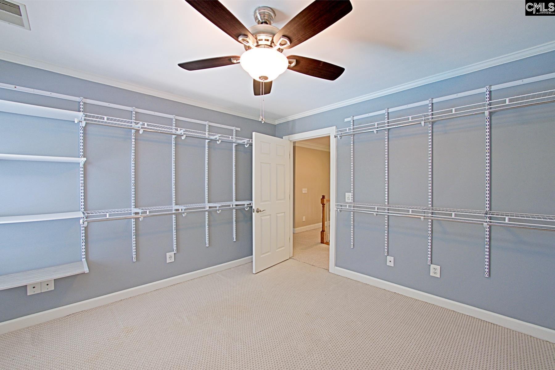 1 Oakmist Ct