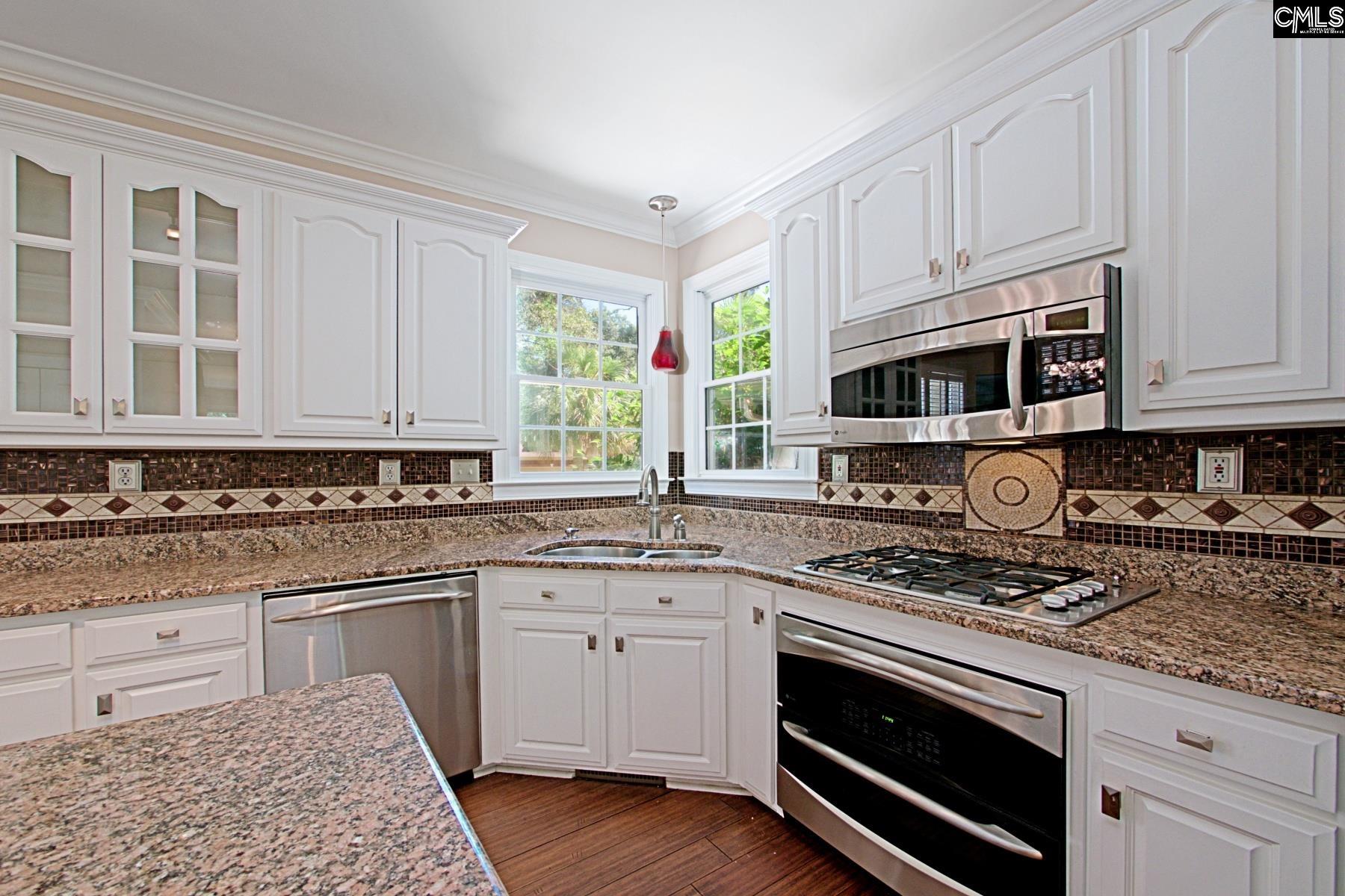1 Oakmist Ct