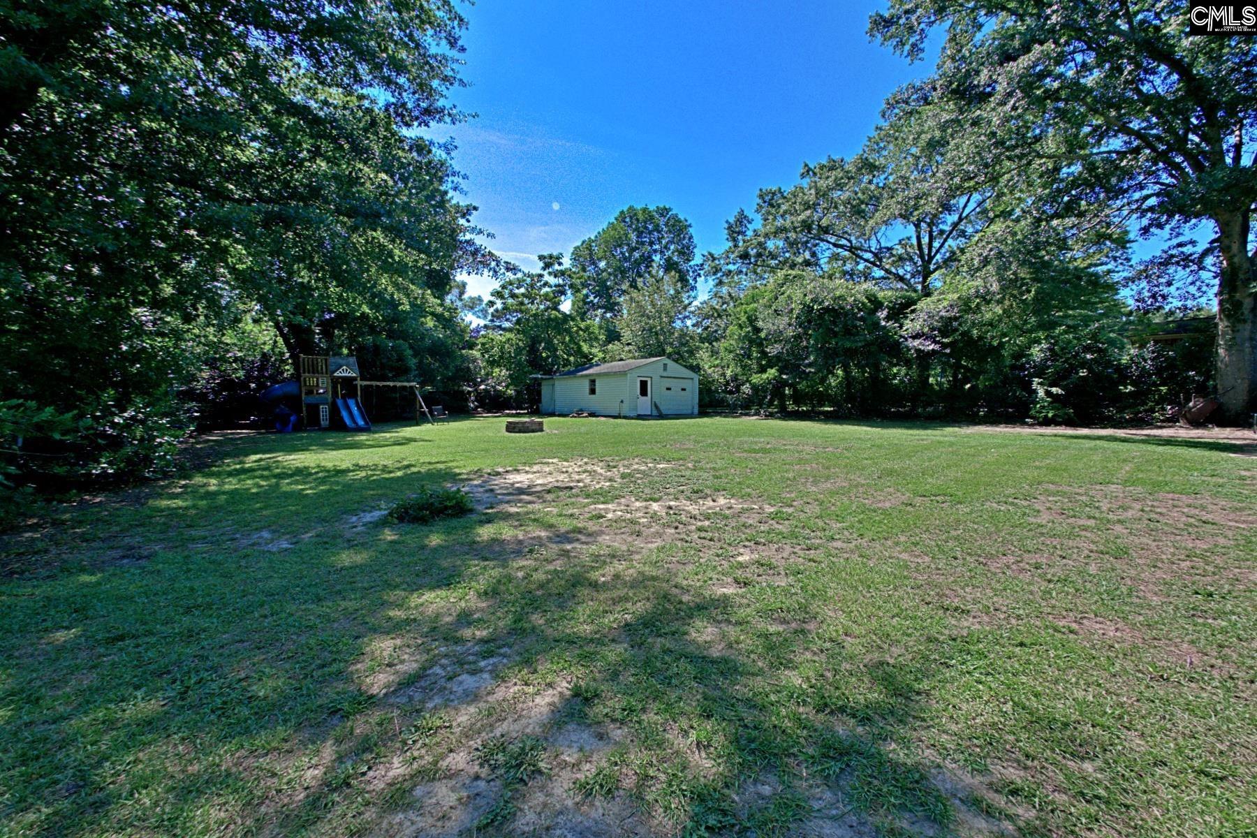 621 Hook Ave