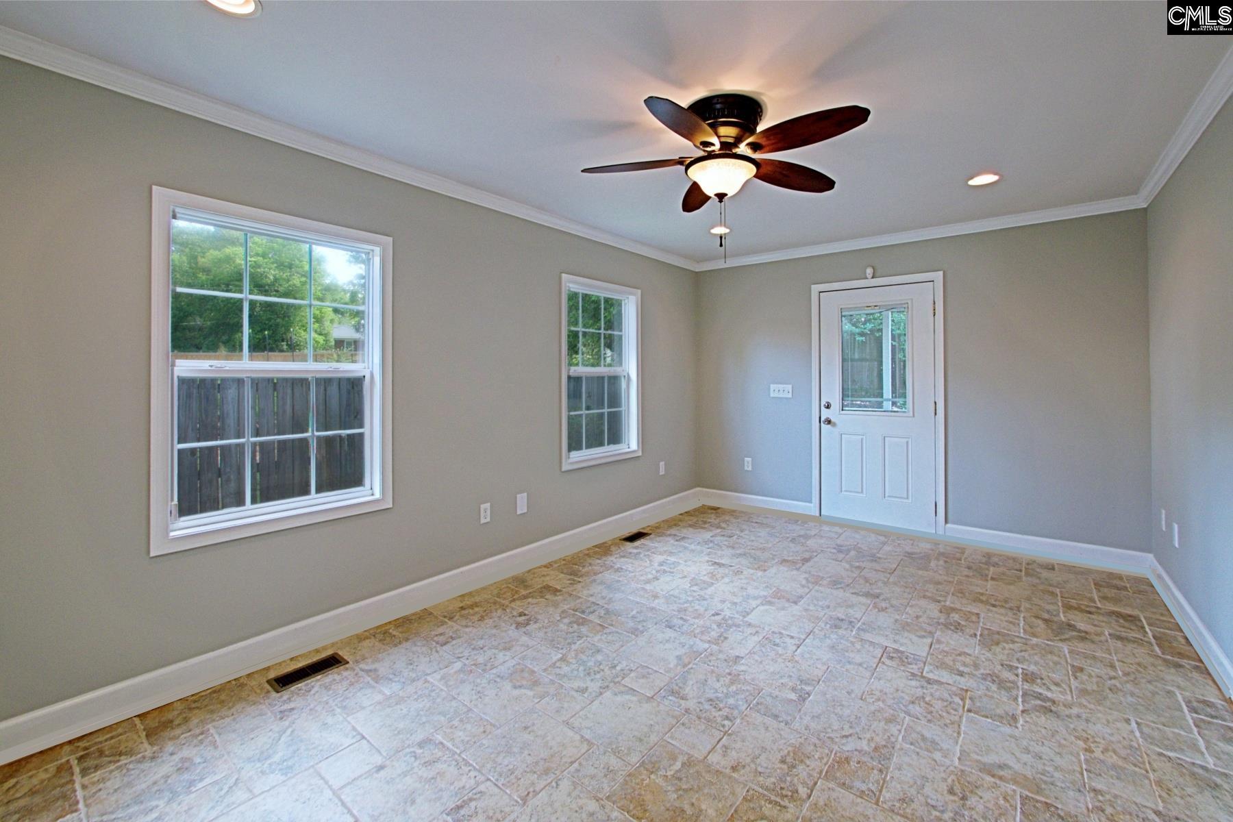 1430 Dahlia Rd
