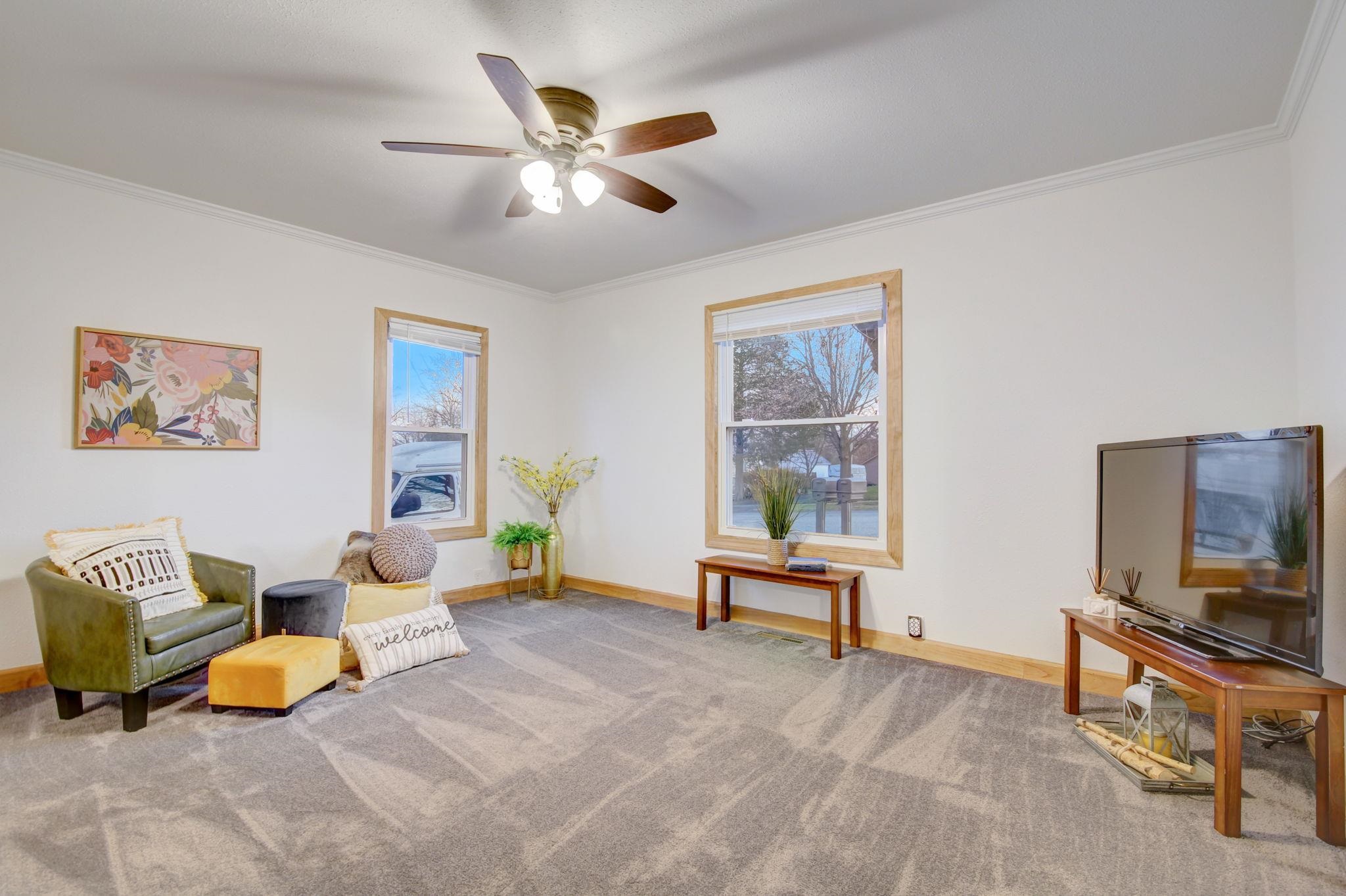 324 W Prospect Street