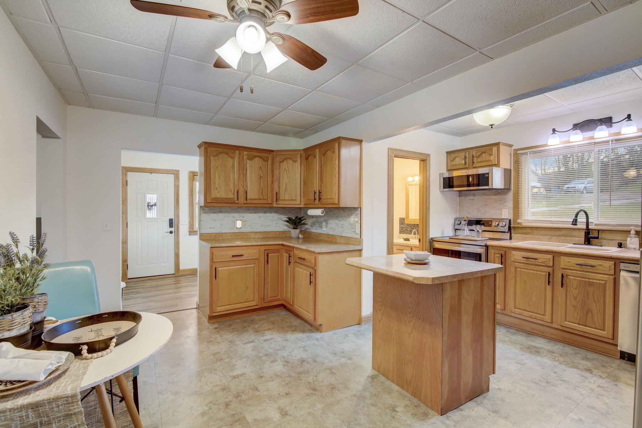 324 W Prospect Street