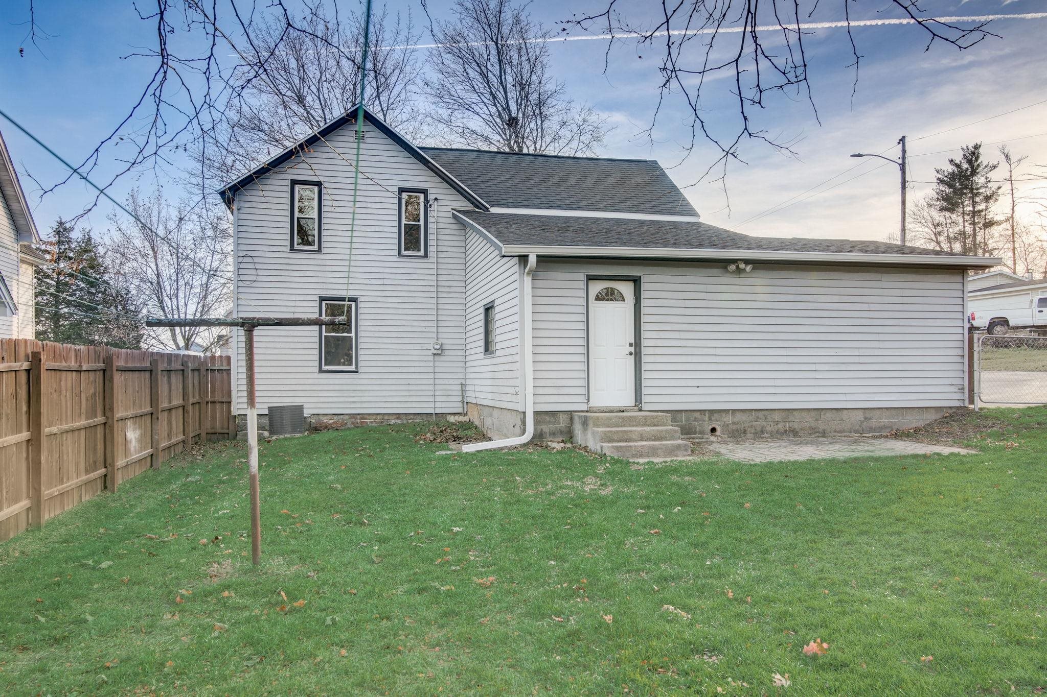 324 W Prospect Street