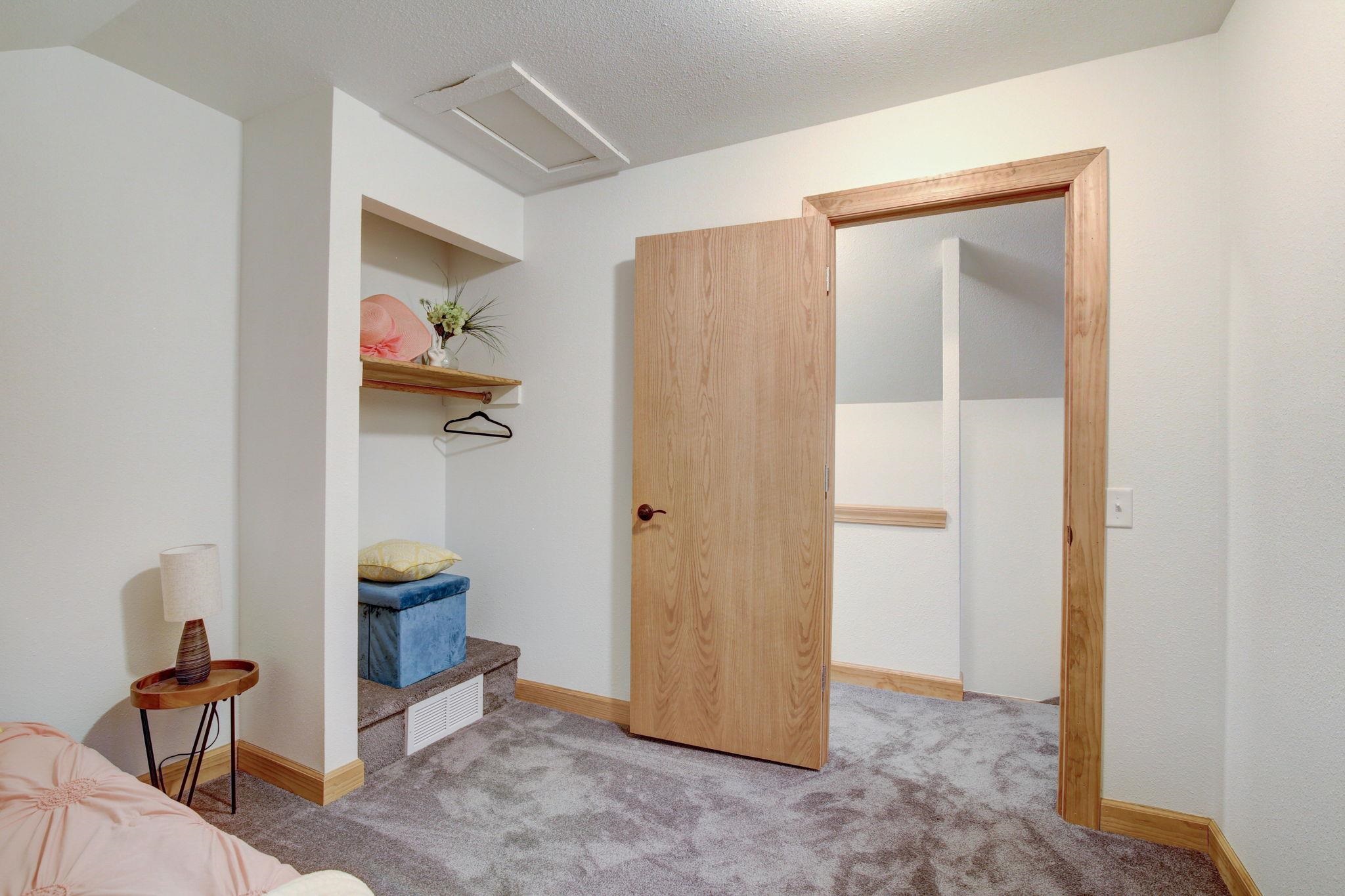 324 W Prospect Street