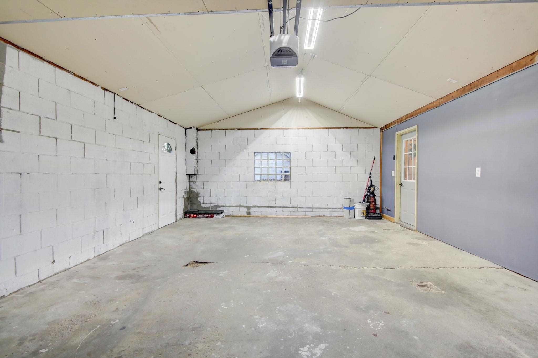 324 W Prospect Street