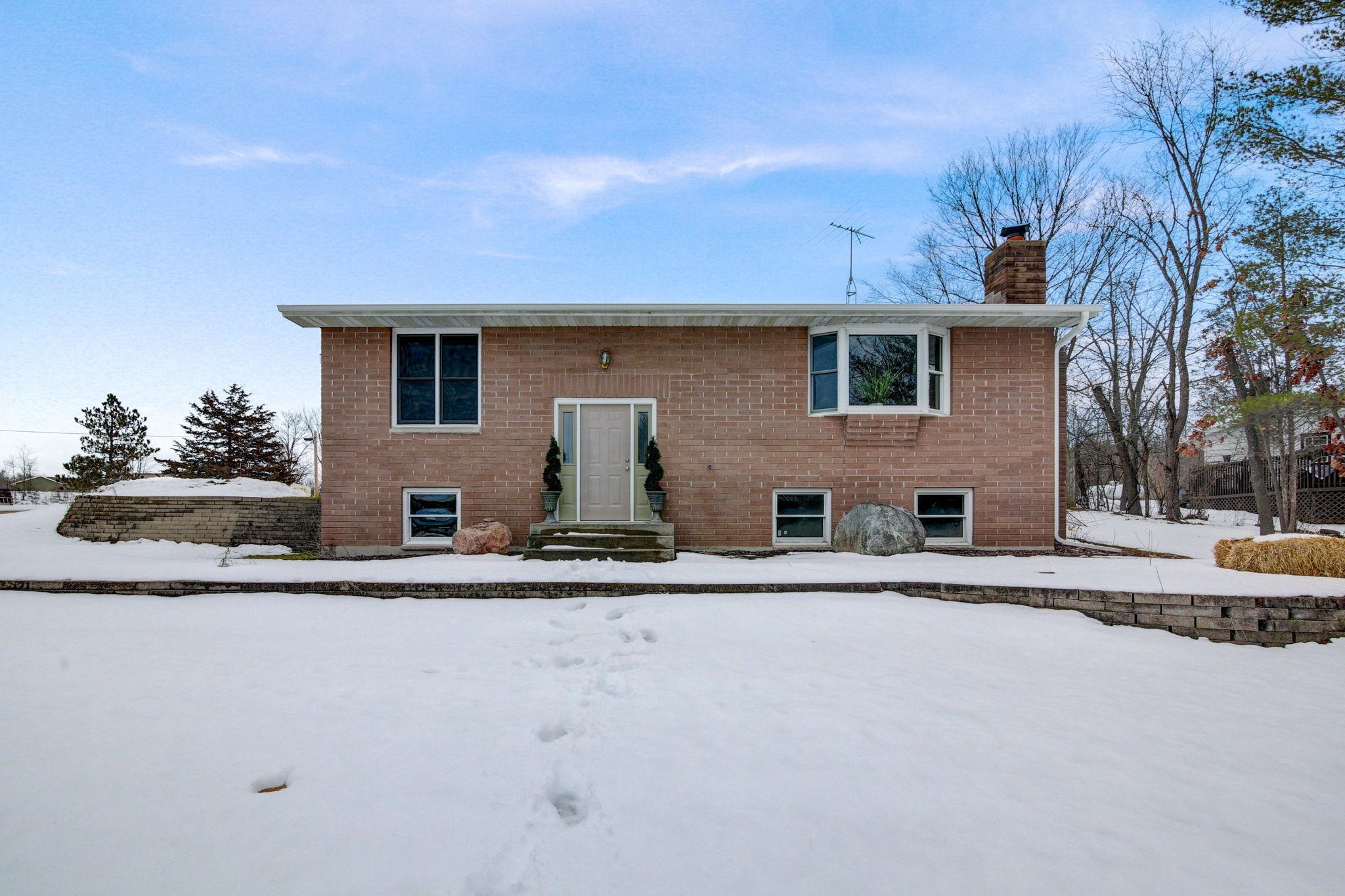 N6726 Blackhawk Road