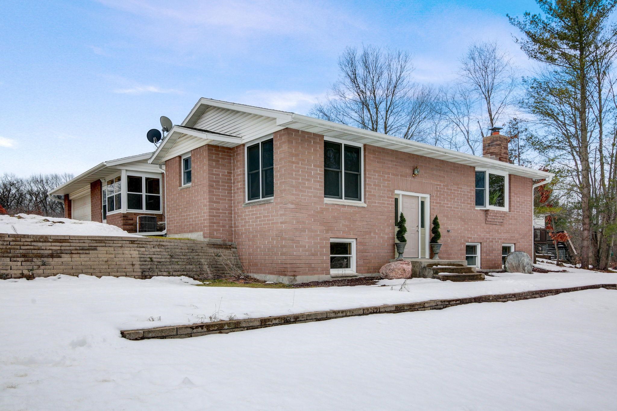 N6726 Blackhawk Road