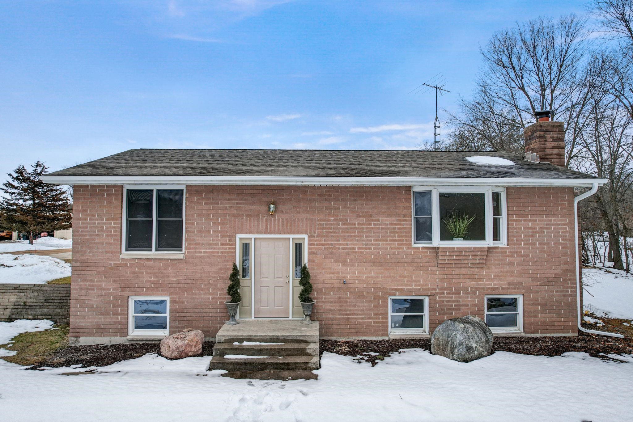 N6726 Blackhawk Road