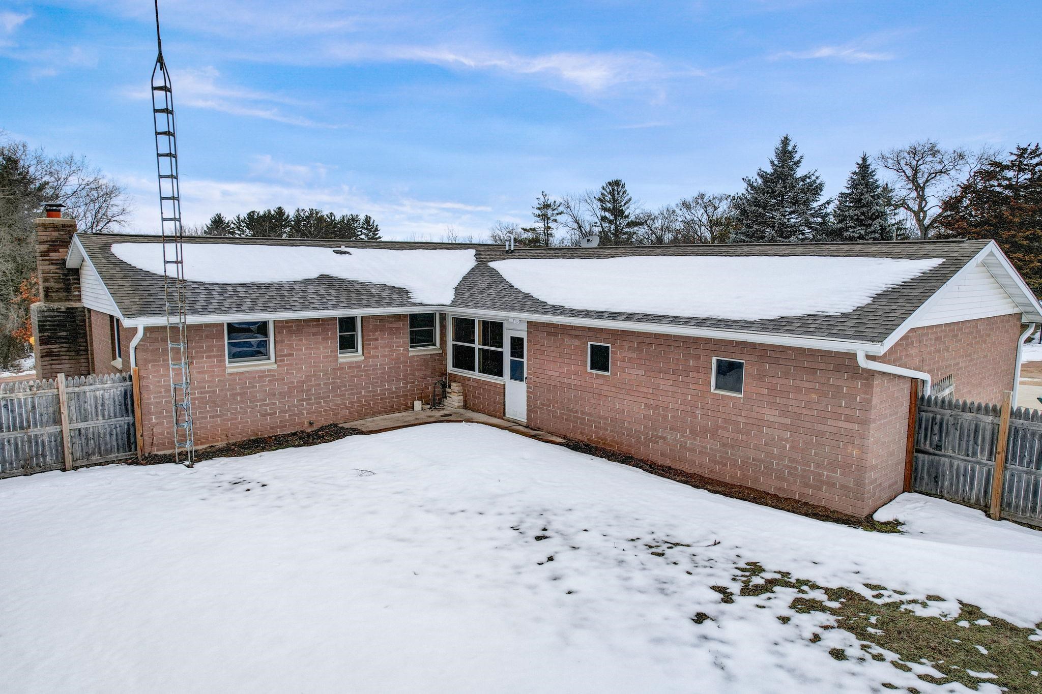 N6726 Blackhawk Road