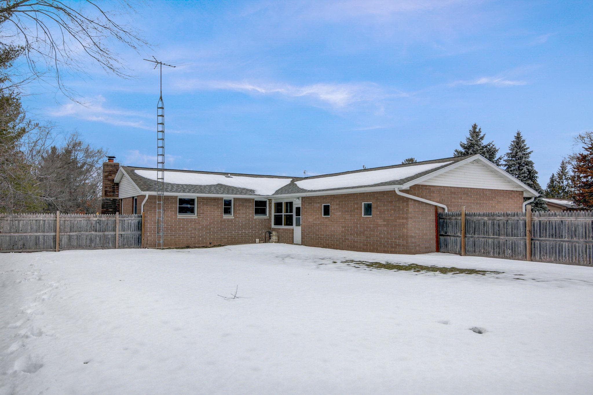 N6726 Blackhawk Road