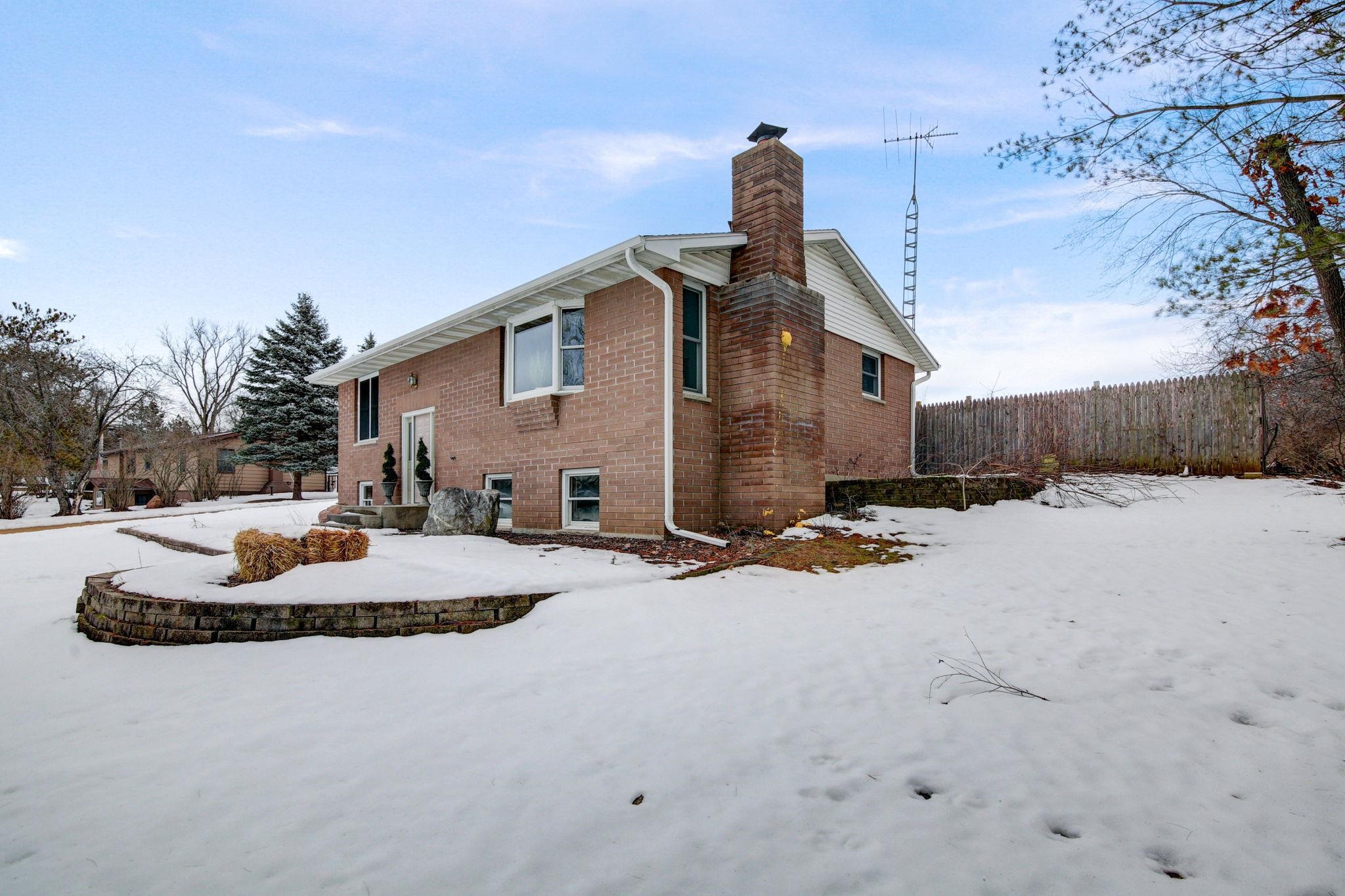 N6726 Blackhawk Road