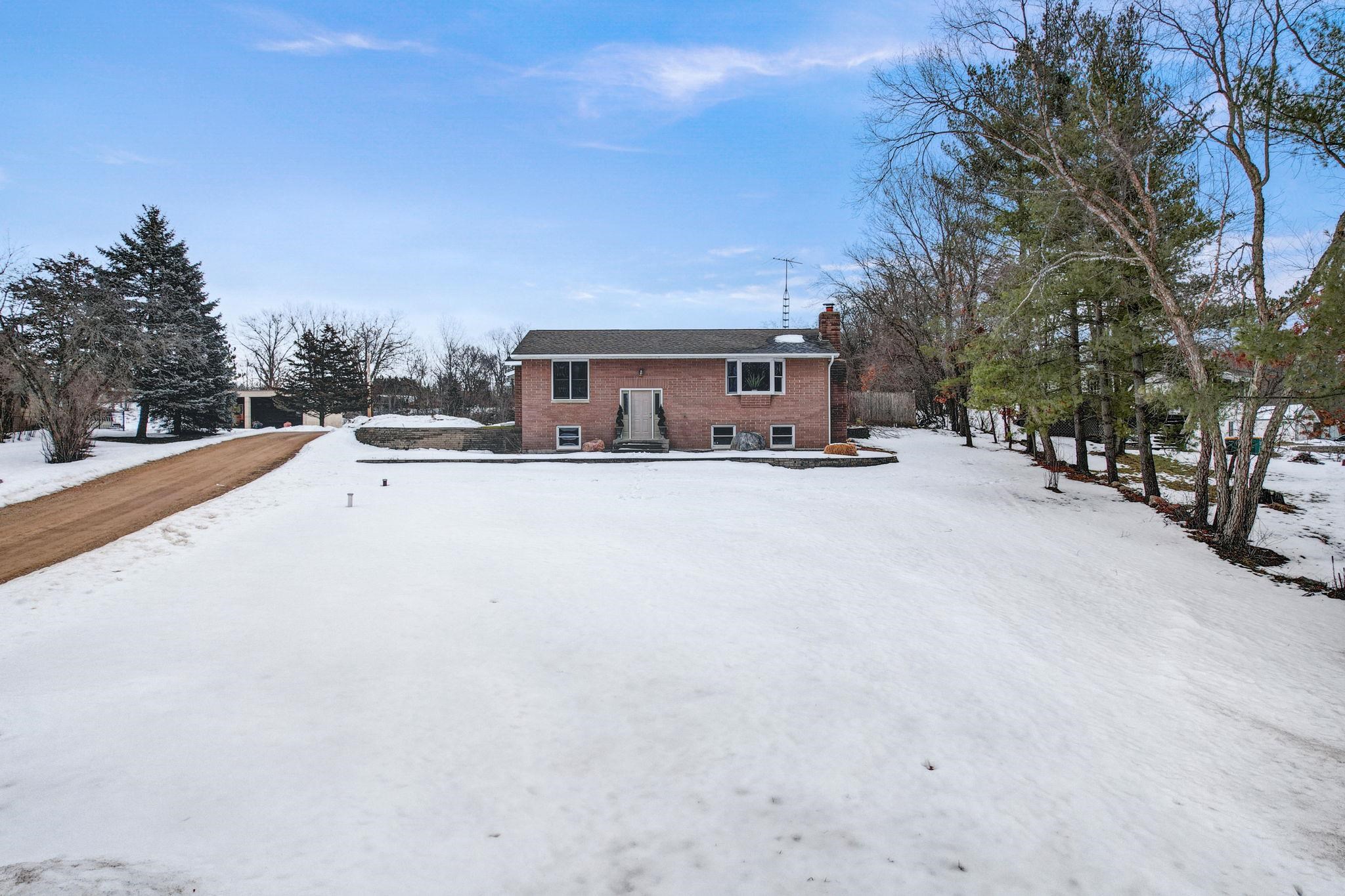 N6726 Blackhawk Road