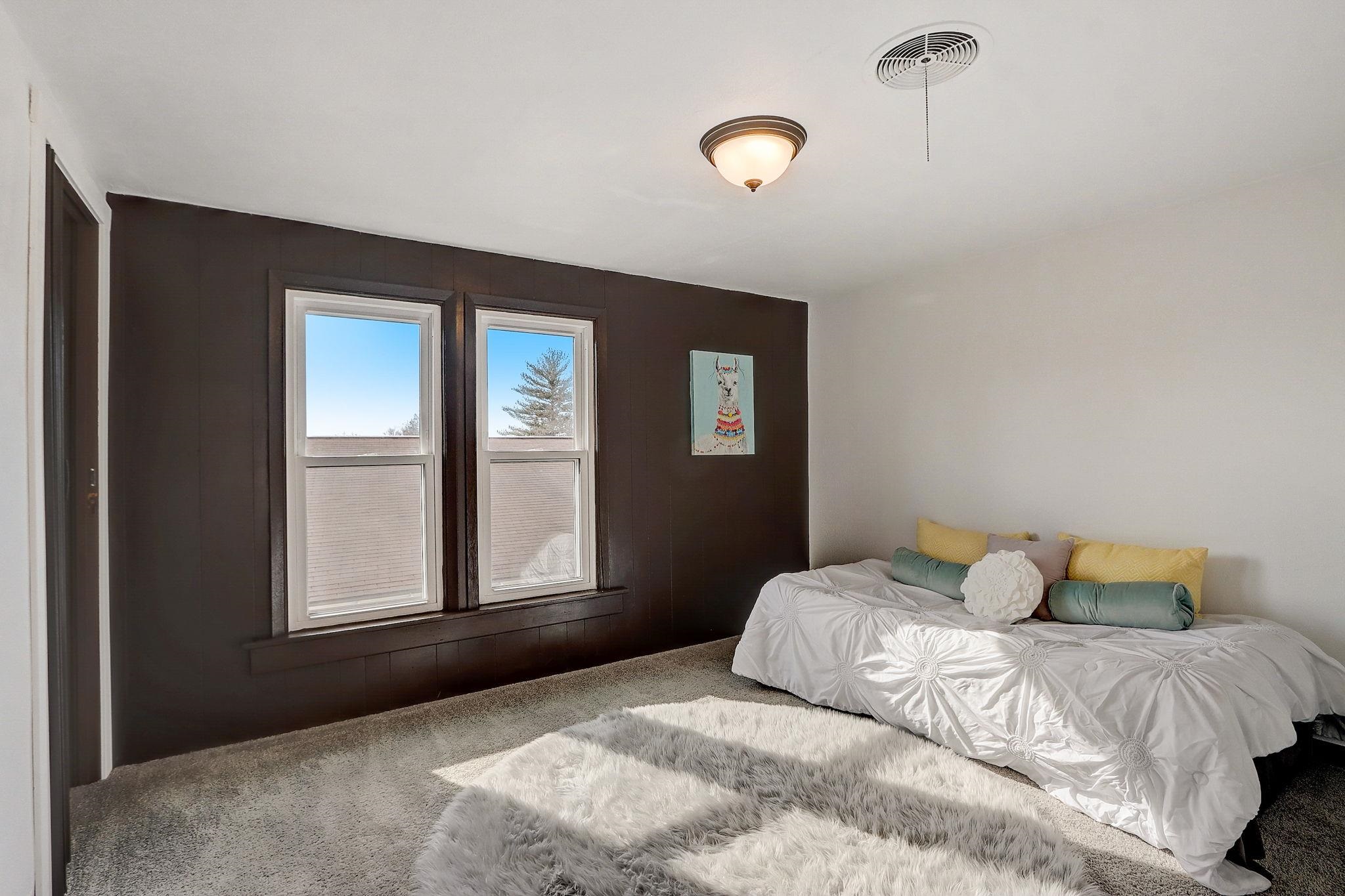 416 E Carroll Street