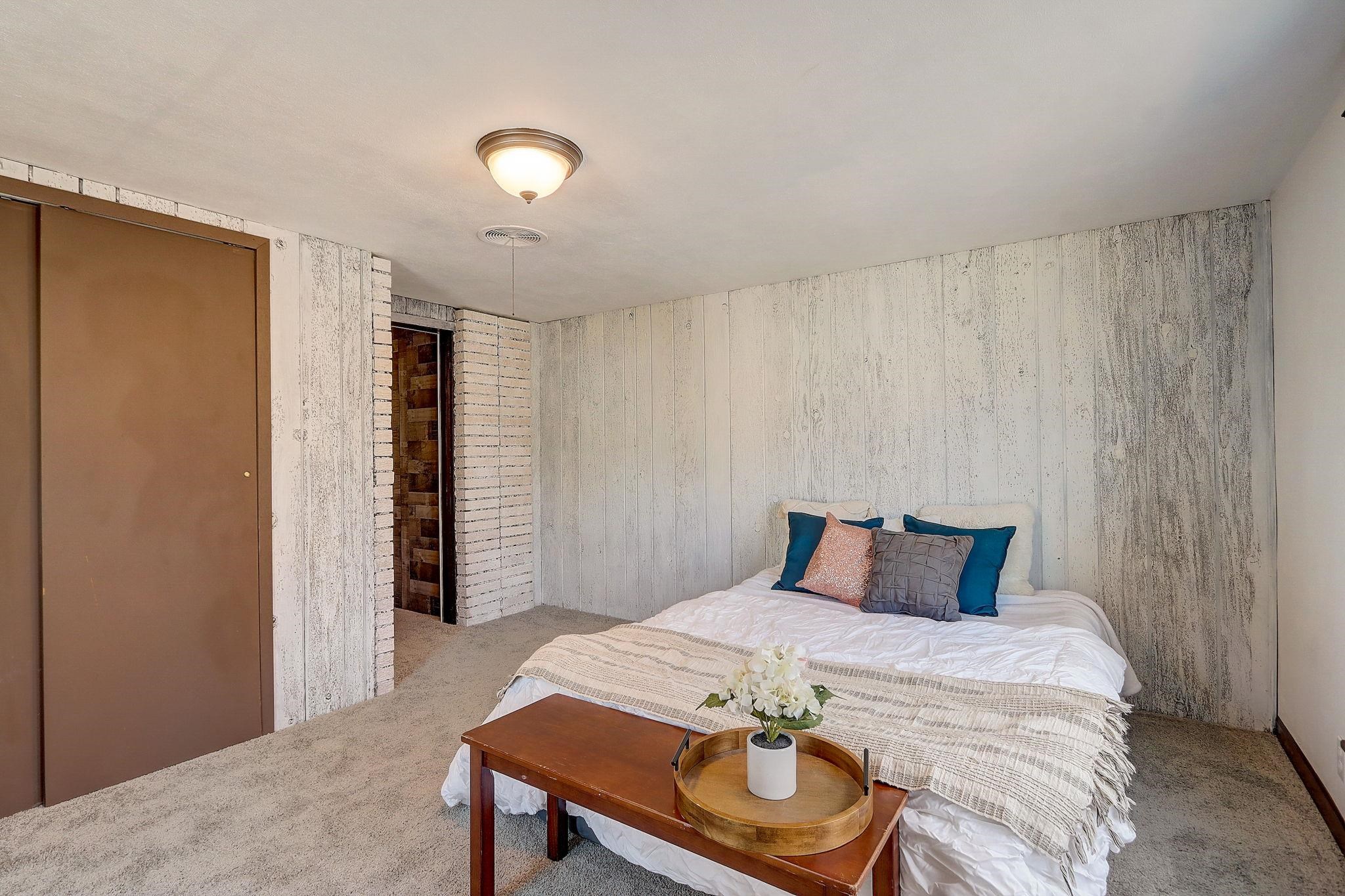 416 E Carroll Street