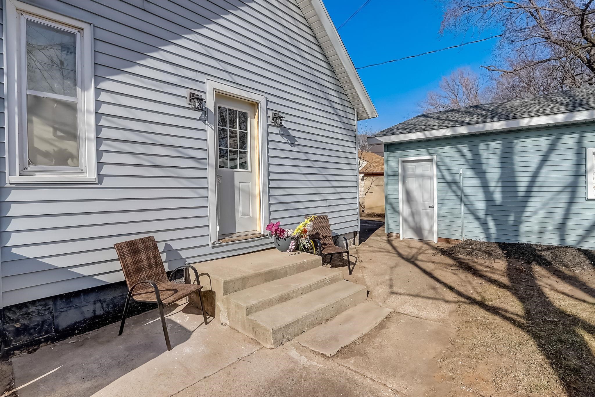 416 E Carroll Street