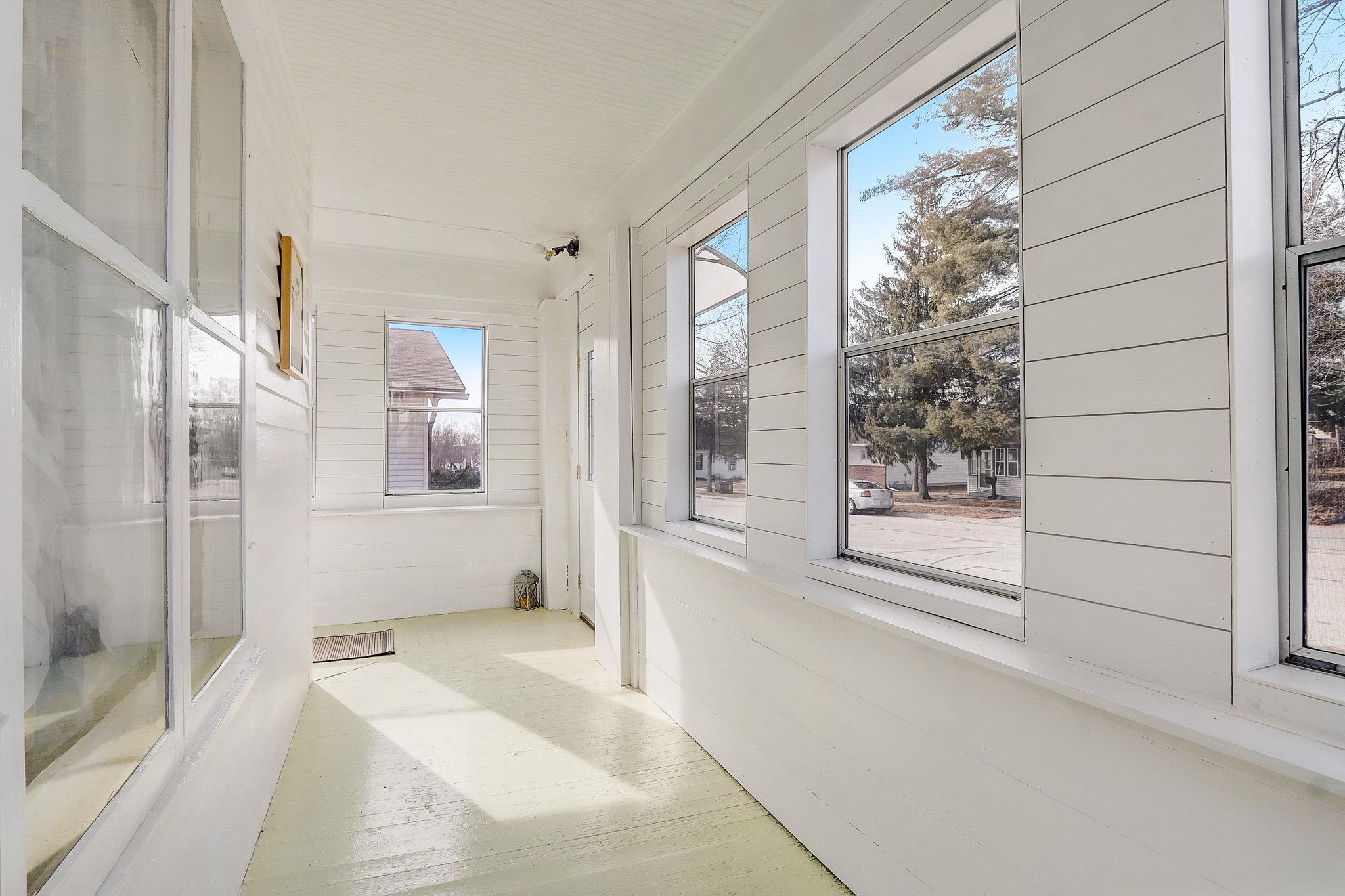 416 E Carroll Street