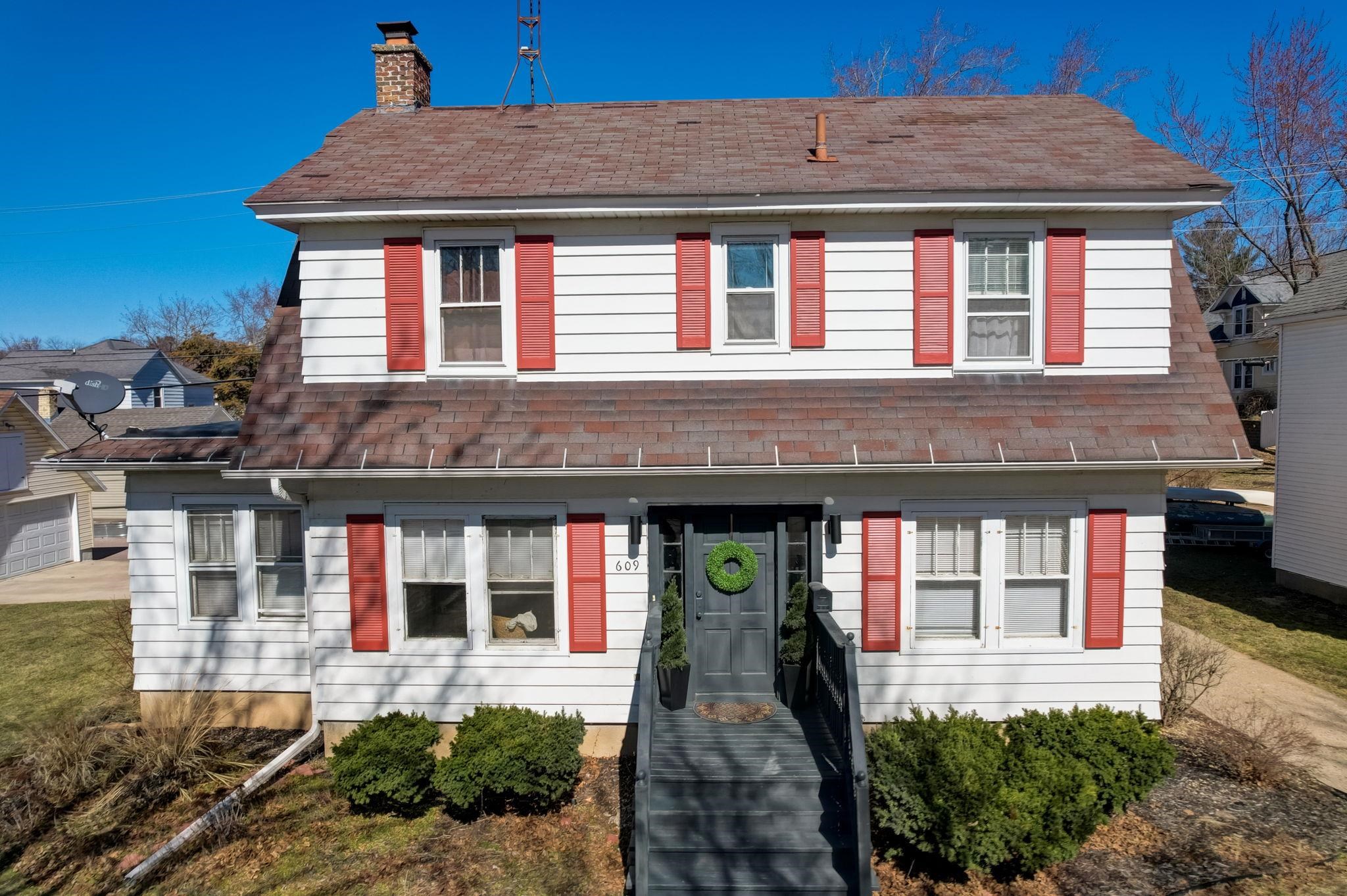 609 W Edgewater Street