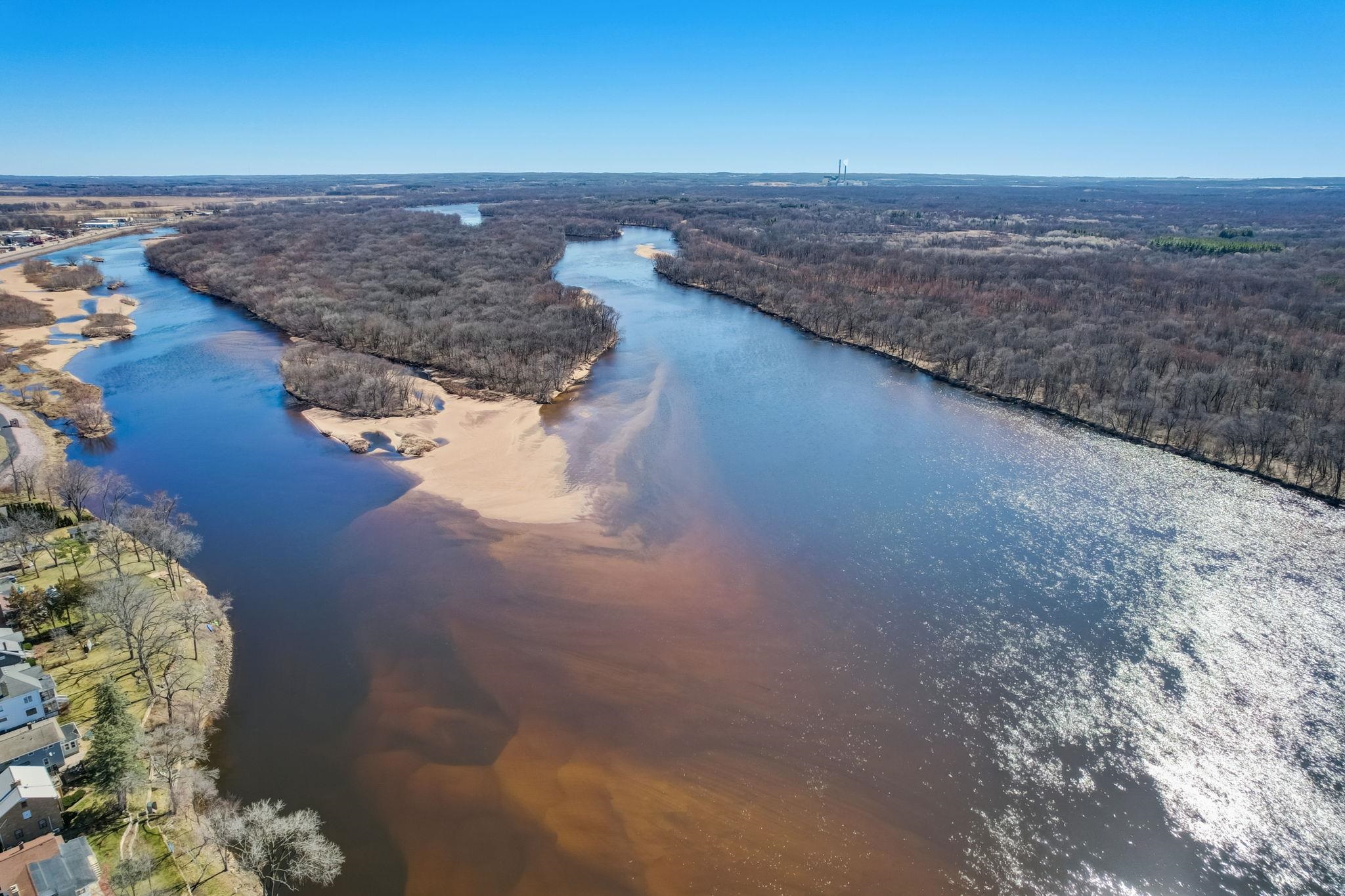 609 W Edgewater Street