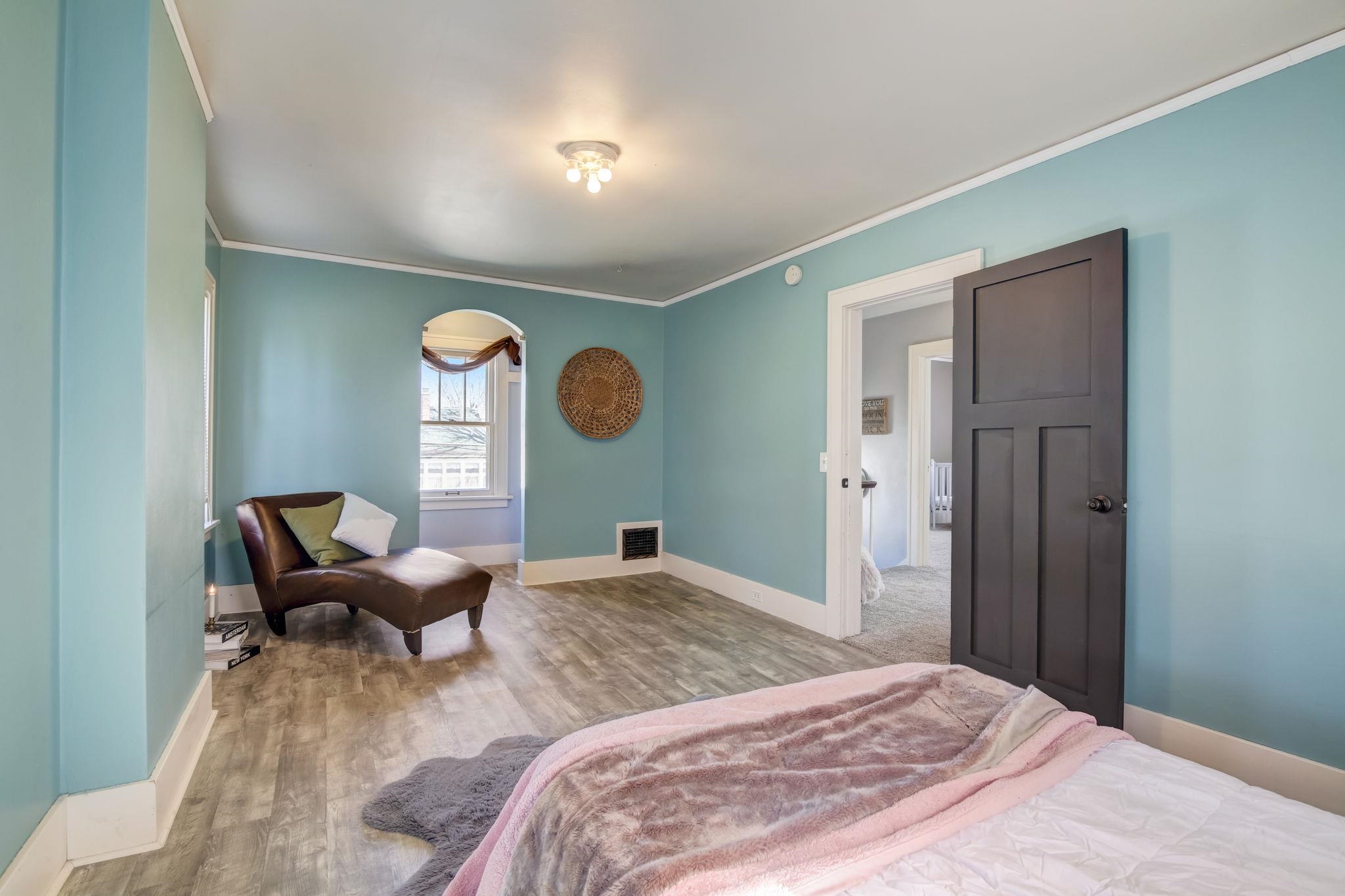 609 W Edgewater Street