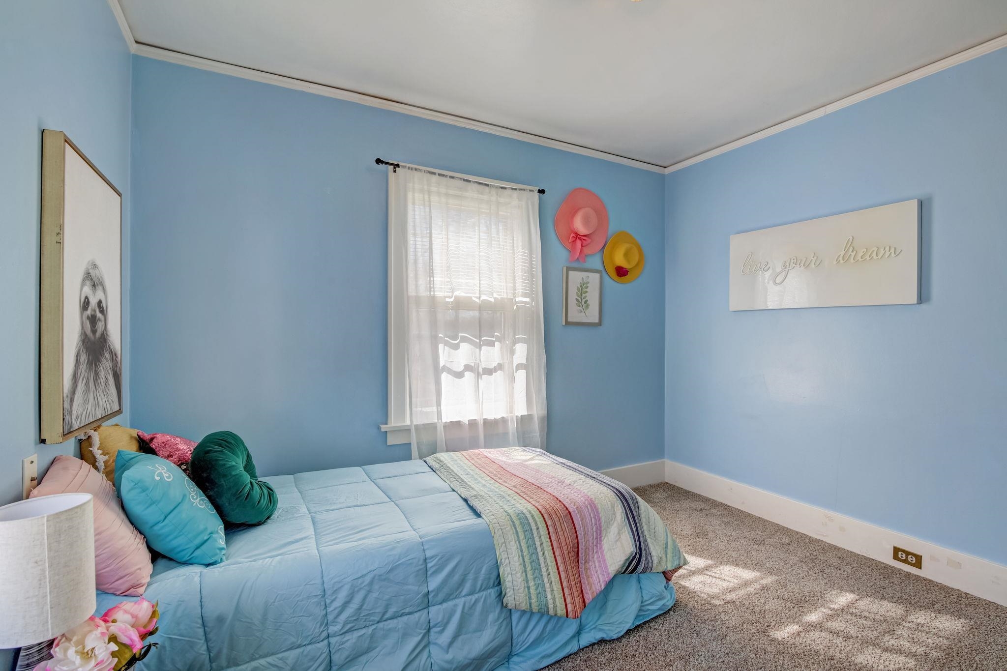 609 W Edgewater Street