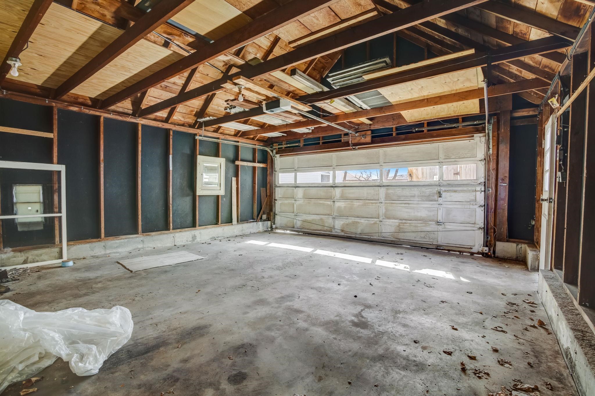 609 W Edgewater Street