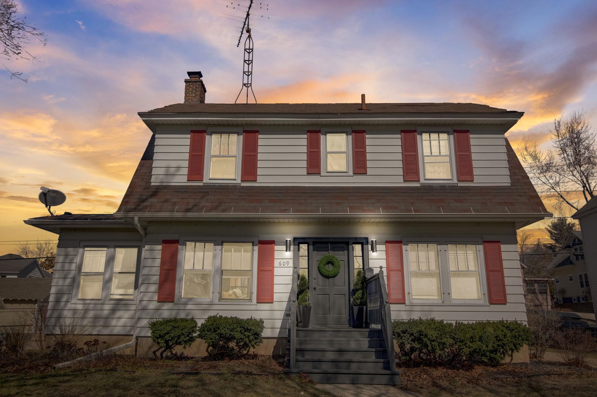 609 W Edgewater Street