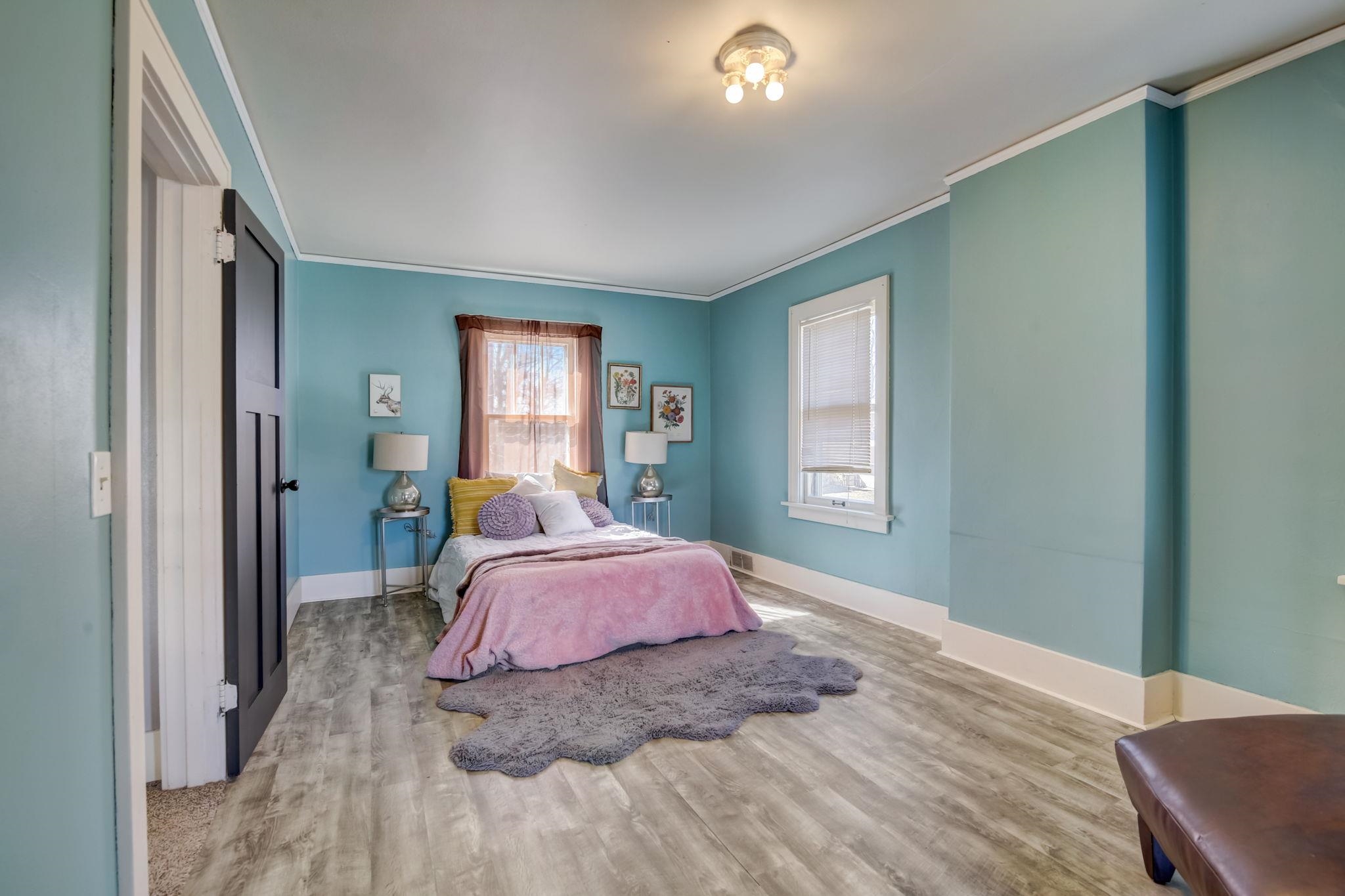 609 W Edgewater Street