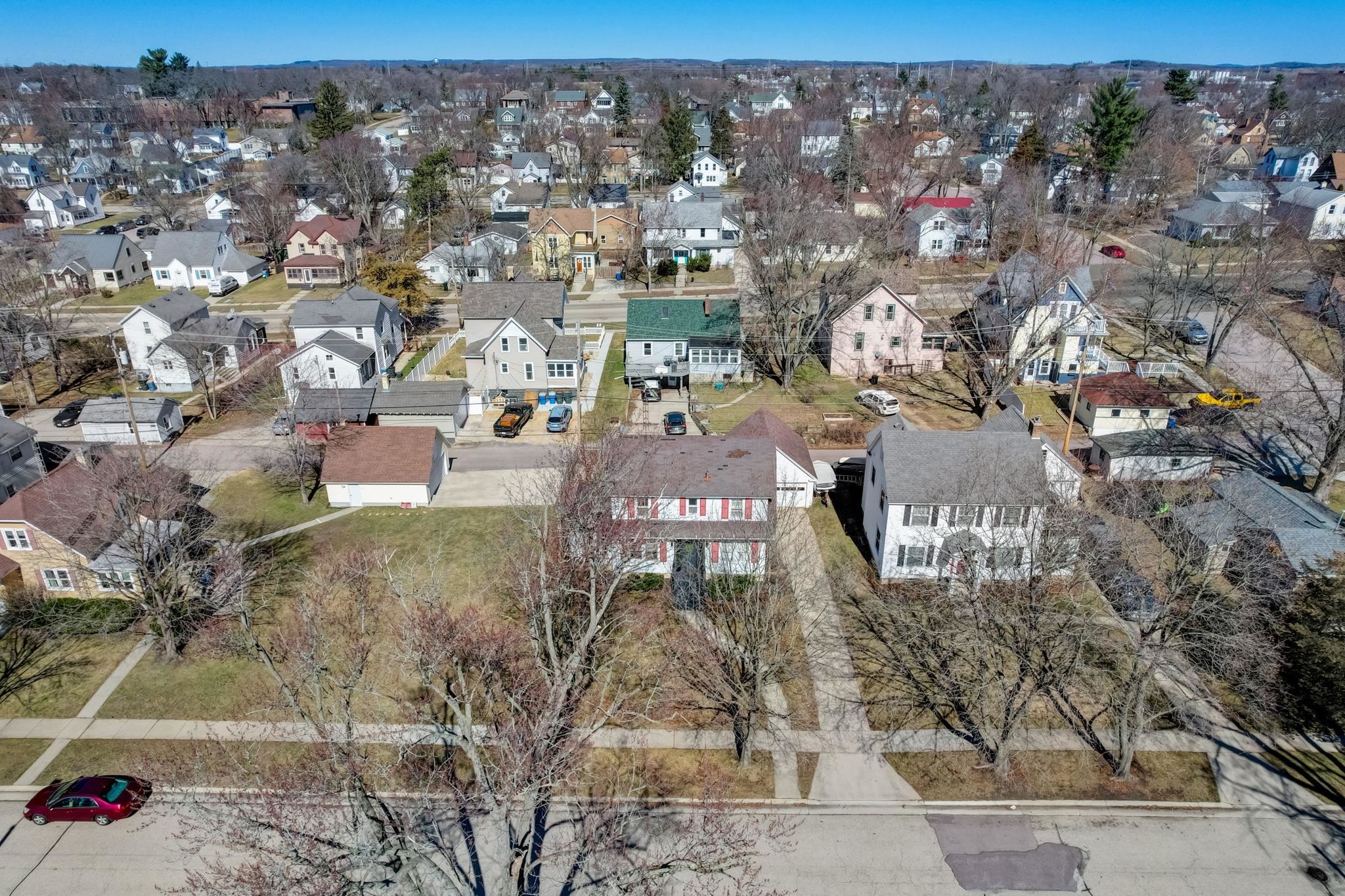 609 W Edgewater Street